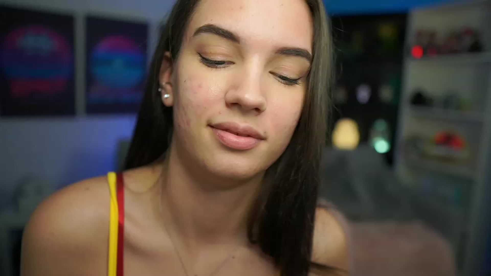 Gallery image thumbnail from Kylie_Quinn's myfreecams stream on, 01/20/2023, 22:18 image 11 of 20