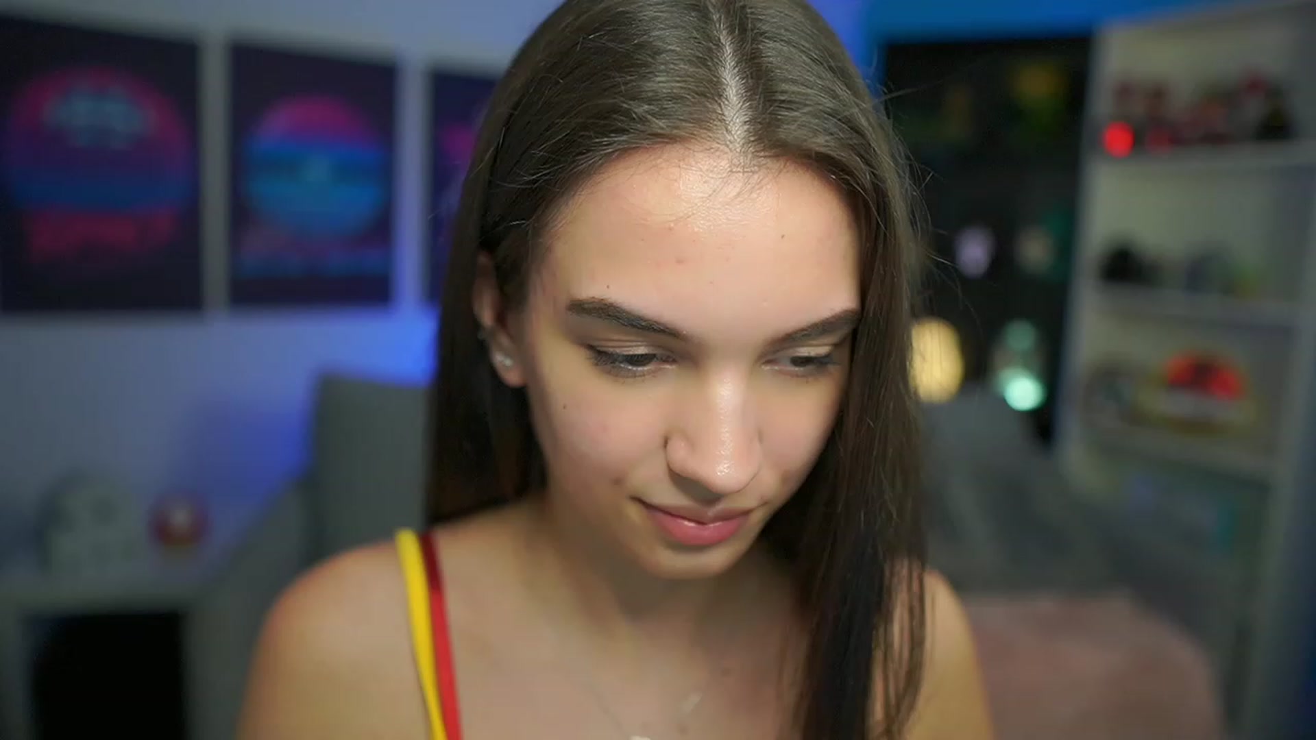 Gallery image thumbnail from Kylie_Quinn's myfreecams stream on, 01/20/2023, 23:33 image 4 of 20