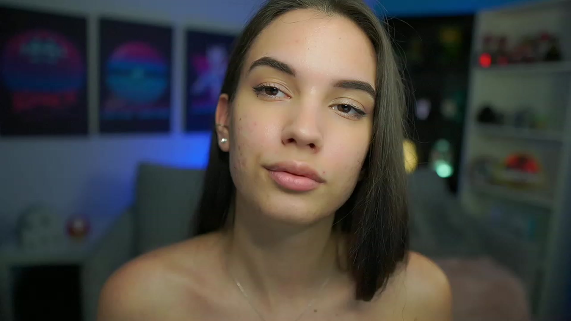 Gallery image thumbnail from Kylie_Quinn's myfreecams stream on, 01/21/2023, 24:47 image 15 of 20