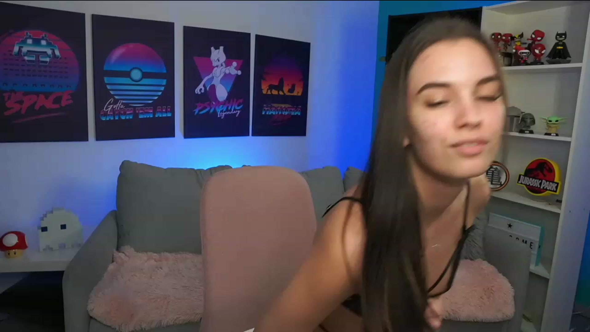Gallery image thumbnail from Kylie_Quinn's myfreecams stream on, 02/01/2023, 21:06 image 15 of 20