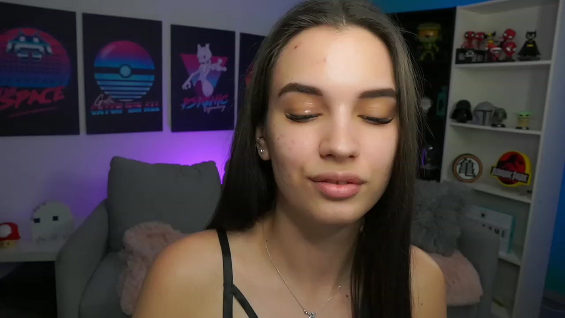 Gallery image thumbnail from Kylie_Quinn's myfreecams stream on, 02/02/2023, 16:07 image 17 of 20