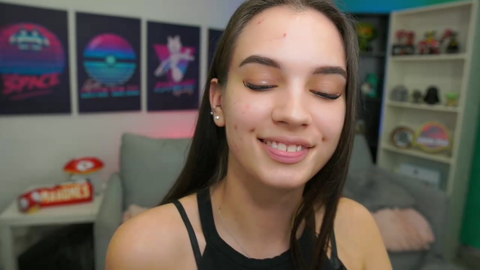 Gallery image thumbnail from Kylie_Quinn's myfreecams stream on, 02/03/2023, 21:11 image 14 of 20