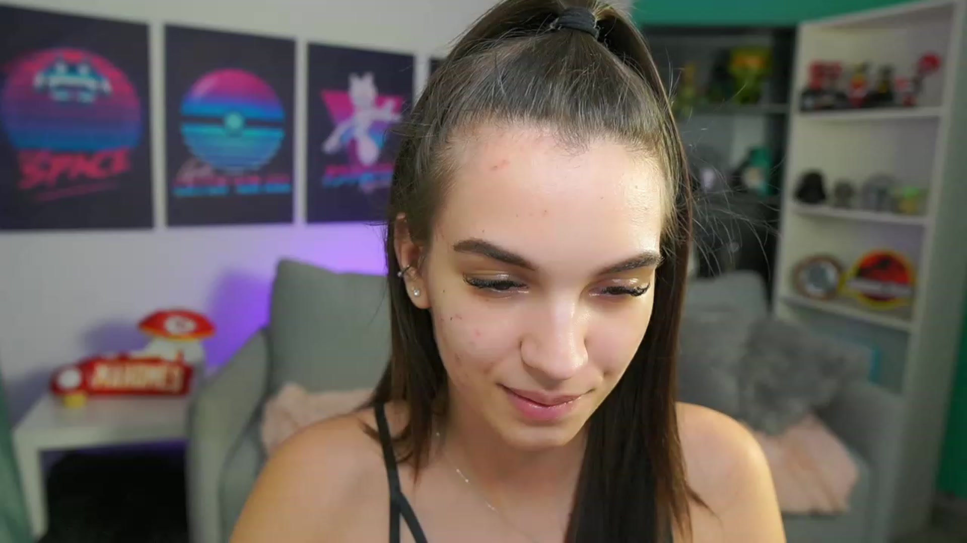 Gallery image thumbnail from Kylie_Quinn's myfreecams stream on, 02/05/2023, 22:12 image 8 of 20
