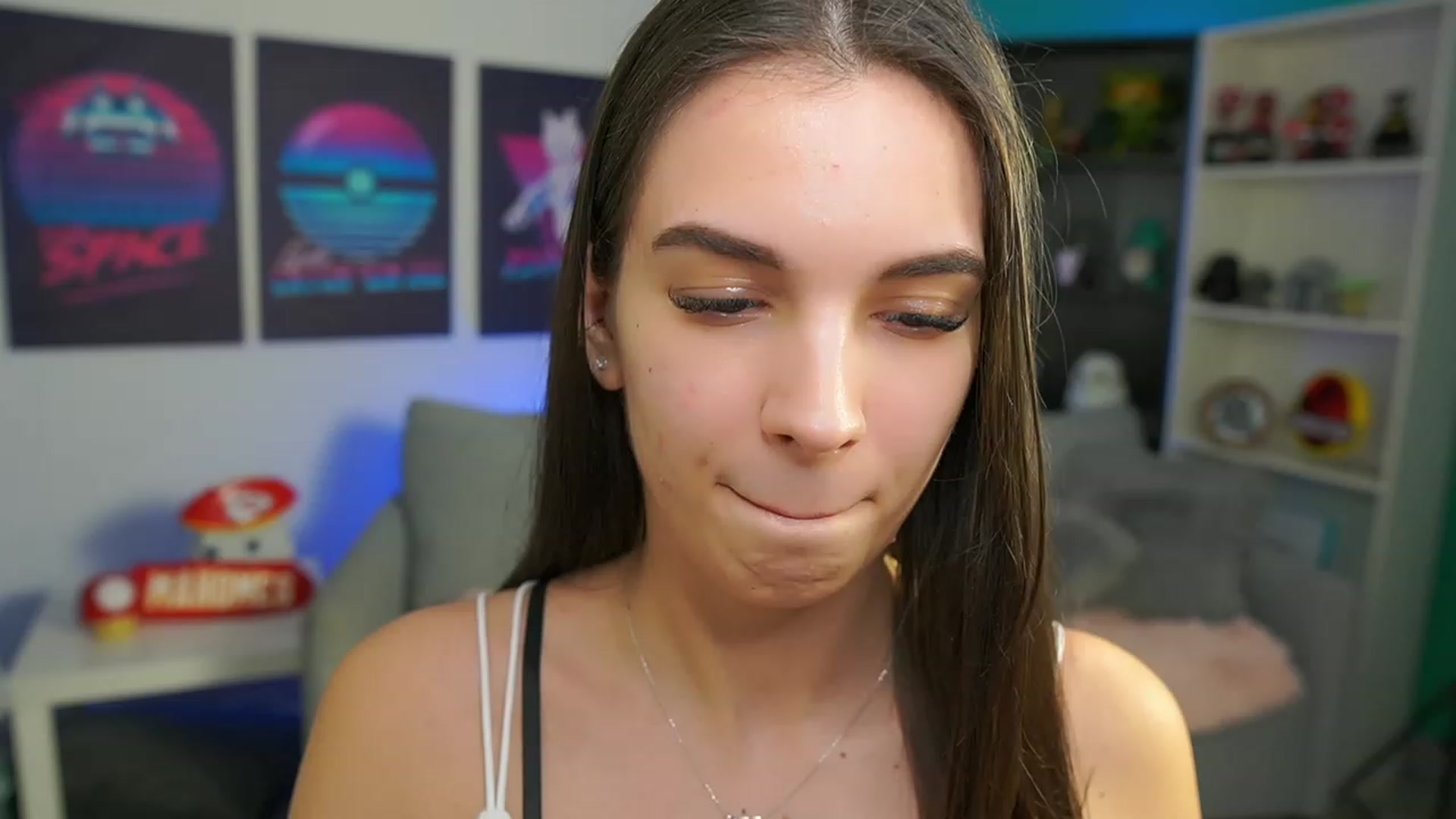 Gallery image thumbnail from Kylie_Quinn's myfreecams stream on, 02/10/2023, 24:44 image 4 of 20