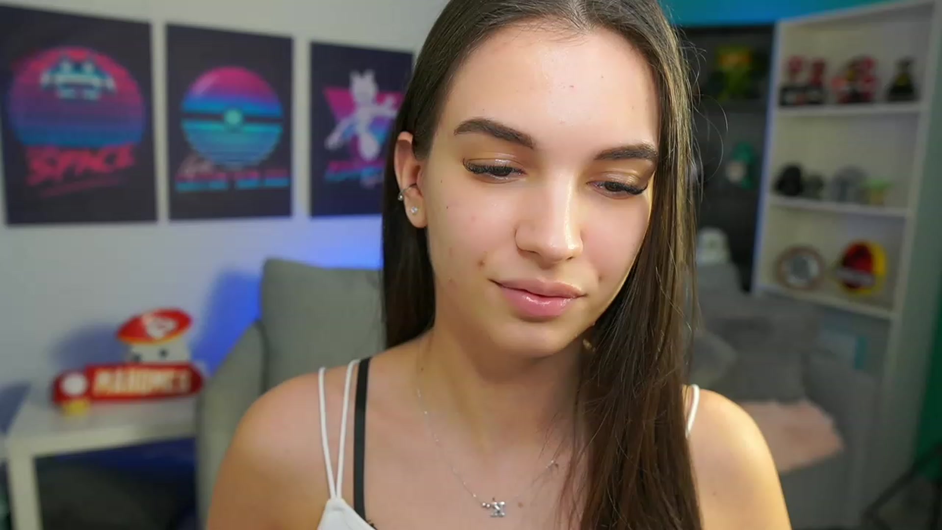 Gallery image thumbnail from Kylie_Quinn's myfreecams stream on, 02/10/2023, 24:44 image 3 of 20