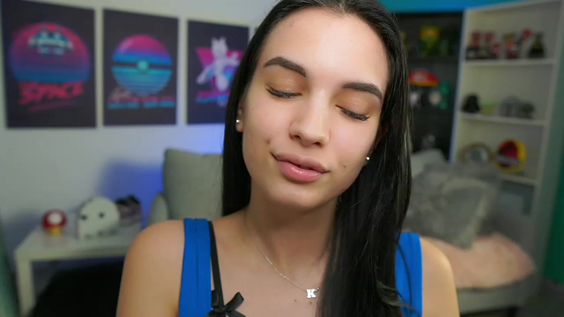 Gallery image thumbnail from Kylie_Quinn's myfreecams stream on, 02/17/2023, 22:23 image 8 of 20