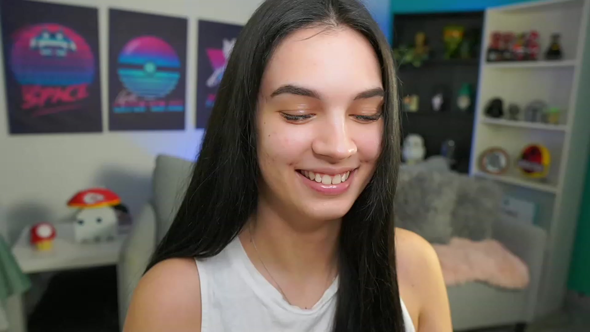 Gallery image thumbnail from Kylie_Quinn's myfreecams stream on, 02/18/2023, 20:16 image 2 of 20
