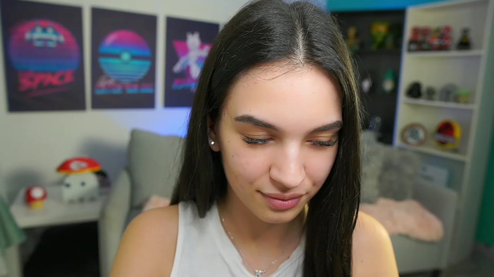 Gallery image thumbnail from Kylie_Quinn's myfreecams stream on, 02/18/2023, 20:16 image 17 of 20