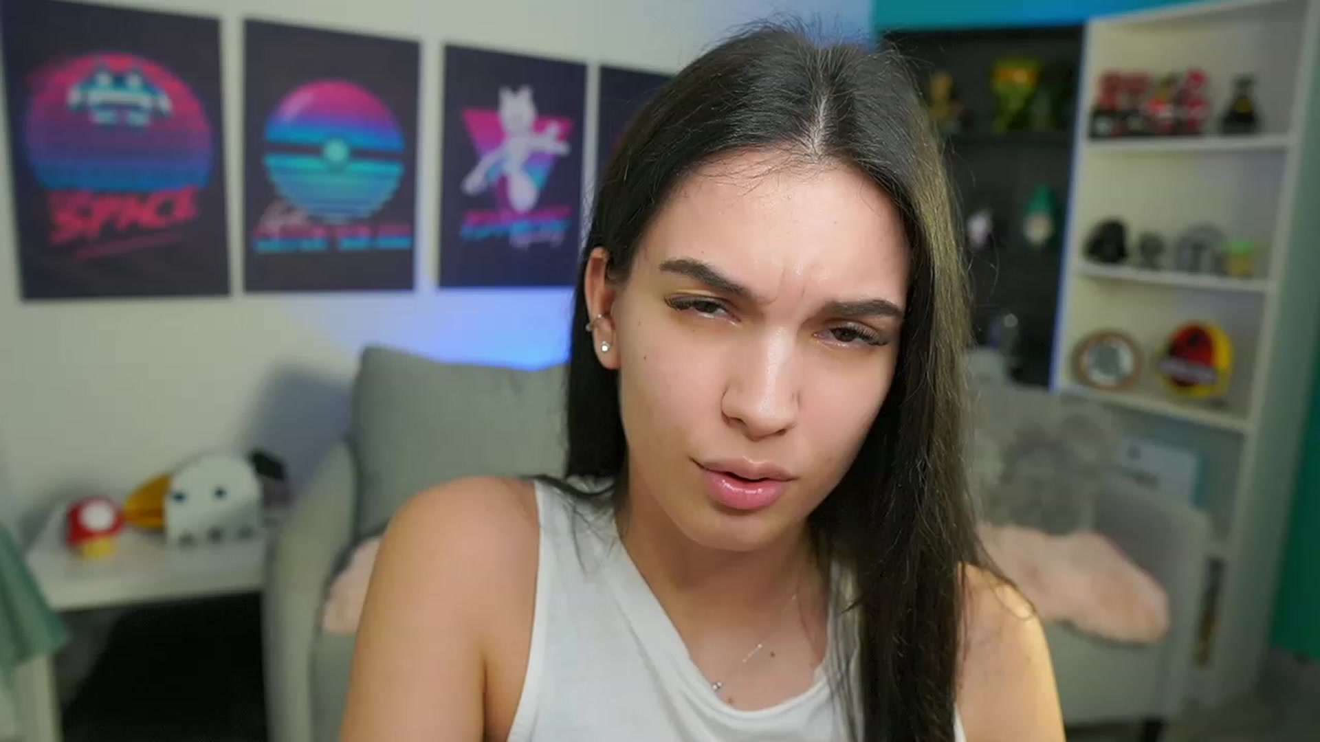 Gallery image thumbnail from Kylie_Quinn's myfreecams stream on, 02/19/2023, 24:23 image 8 of 20