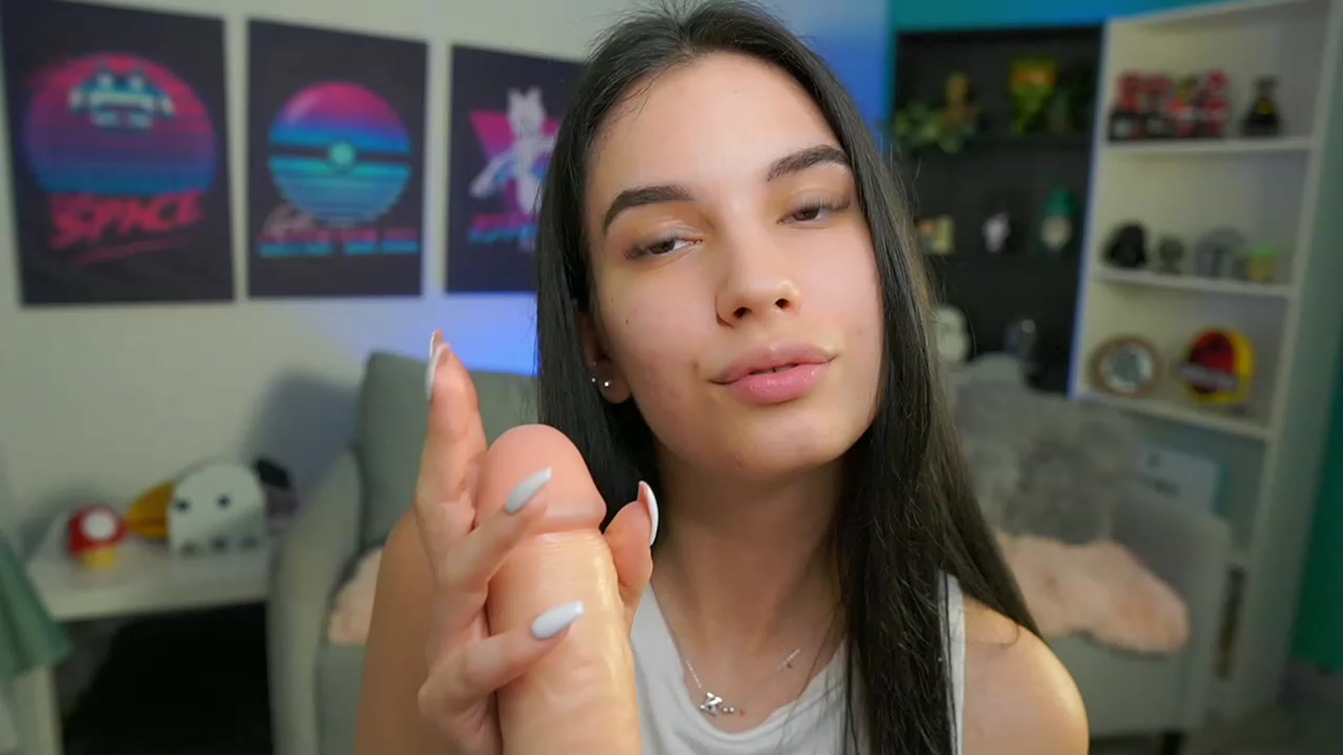 Gallery image thumbnail from Kylie_Quinn's myfreecams stream on, 02/19/2023, 24:23 image 4 of 20