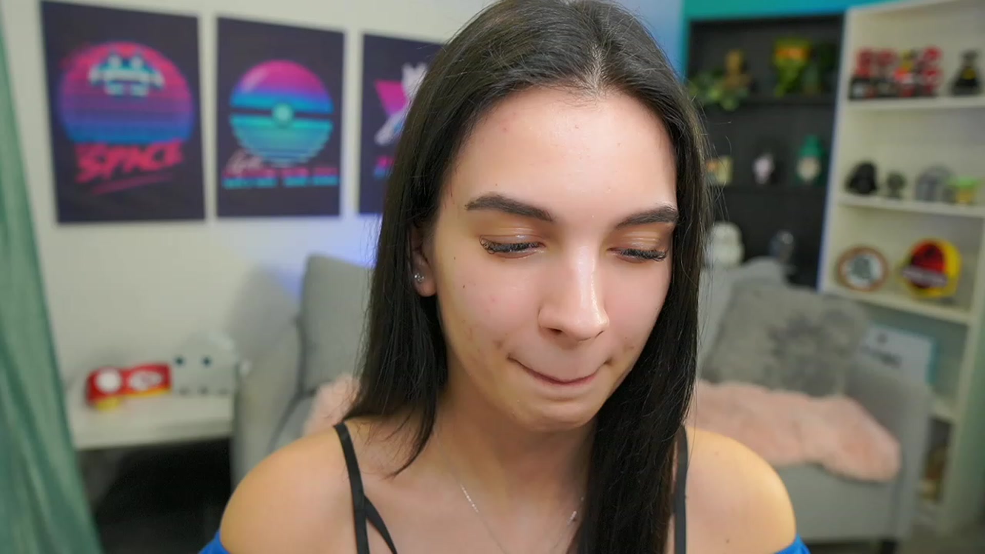 Gallery image thumbnail from Kylie_Quinn's myfreecams stream on, 02/19/2023, 17:57 image 5 of 20