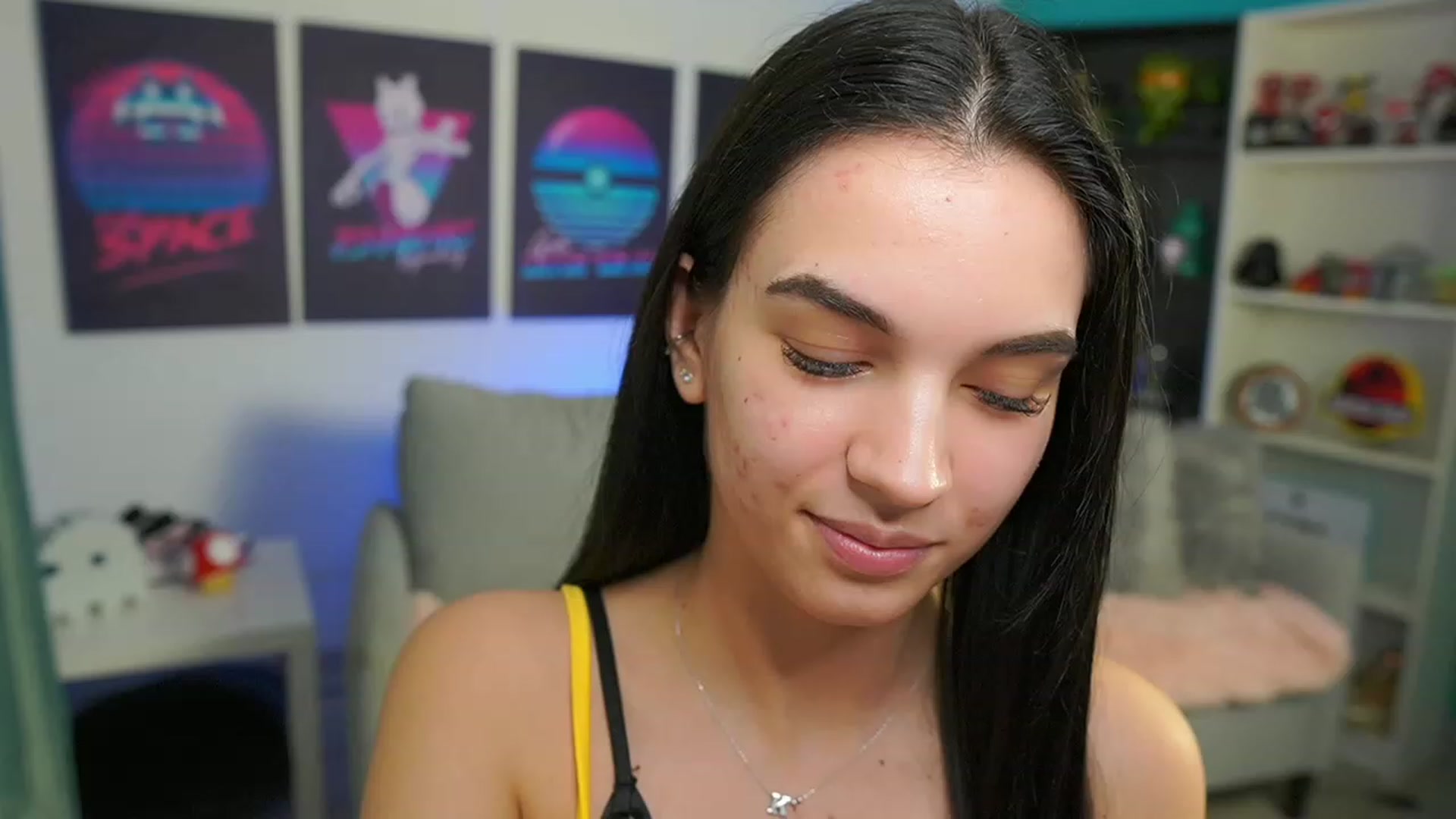 Gallery image thumbnail from Kylie_Quinn's myfreecams stream on, 02/20/2023, 19:45 image 16 of 20