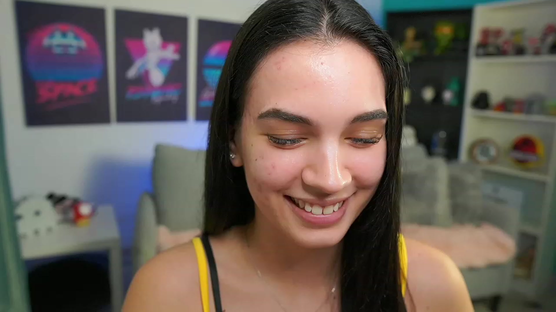 Gallery image thumbnail from Kylie_Quinn's myfreecams stream on, 02/20/2023, 19:45 image 7 of 20
