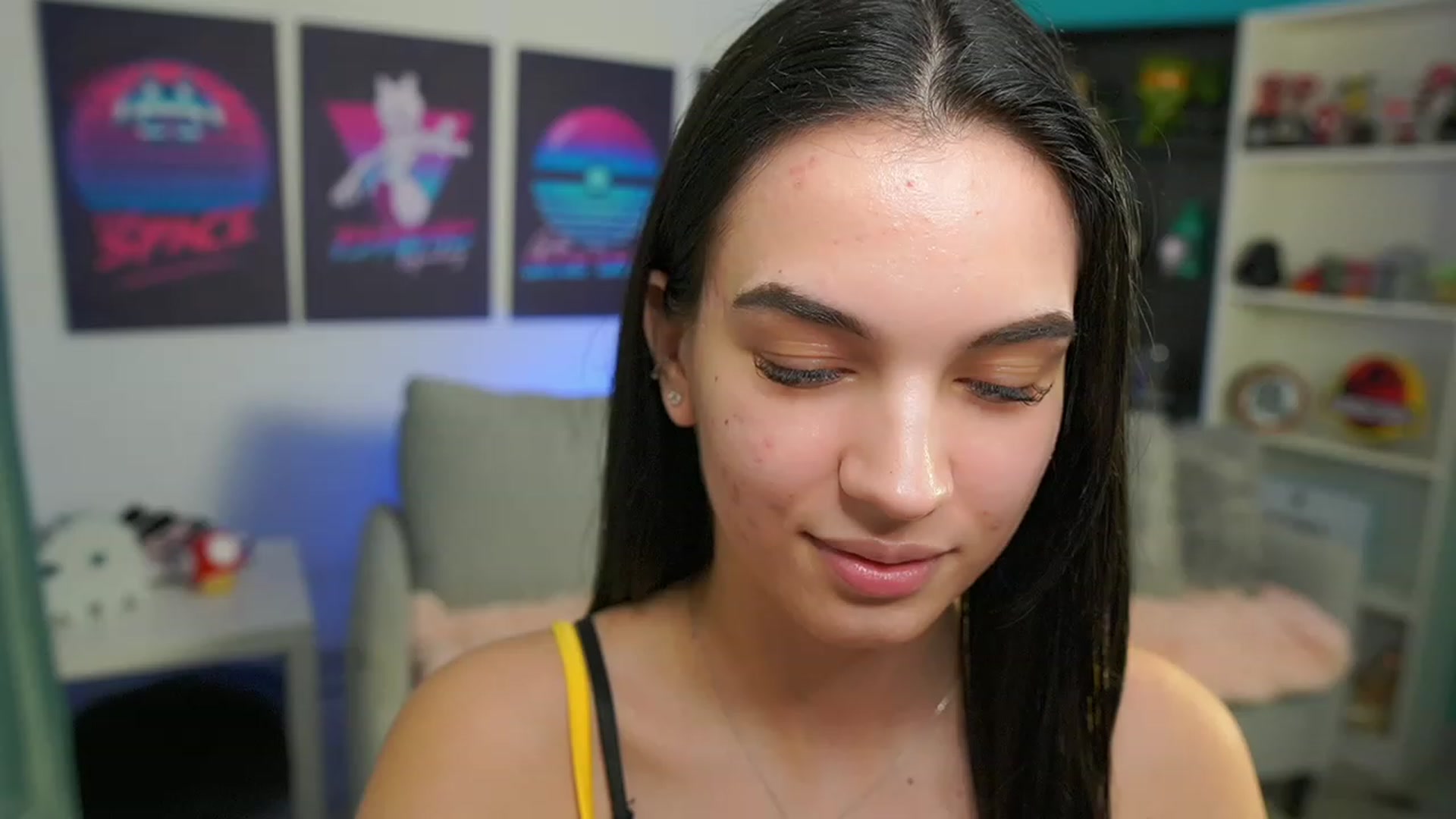 Gallery image thumbnail from Kylie_Quinn's myfreecams stream on, 02/20/2023, 19:45 image 15 of 20