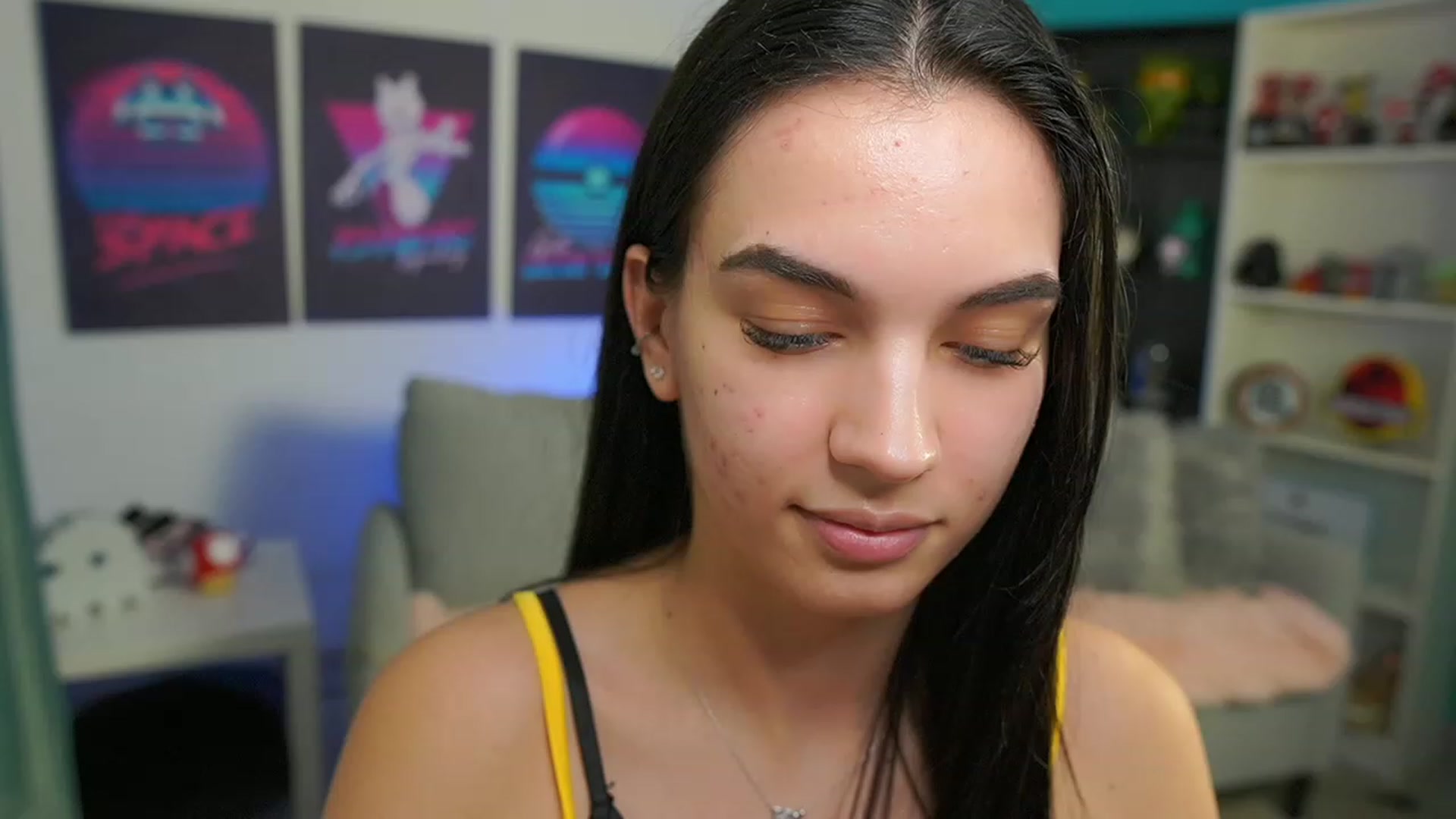 Gallery image thumbnail from Kylie_Quinn's myfreecams stream on, 02/20/2023, 19:45 image 14 of 20