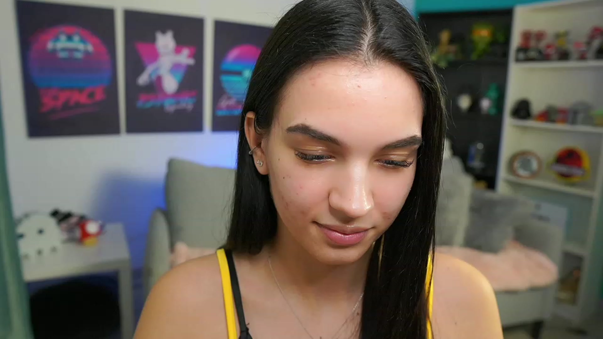 Gallery image thumbnail from Kylie_Quinn's myfreecams stream on, 02/20/2023, 21:10 image 11 of 20