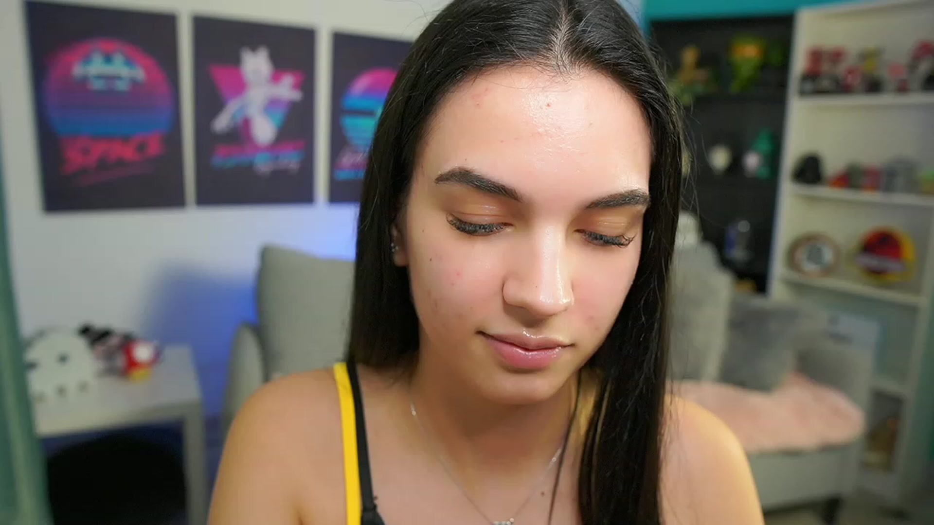 Gallery image thumbnail from Kylie_Quinn's myfreecams stream on, 02/20/2023, 21:10 image 18 of 20