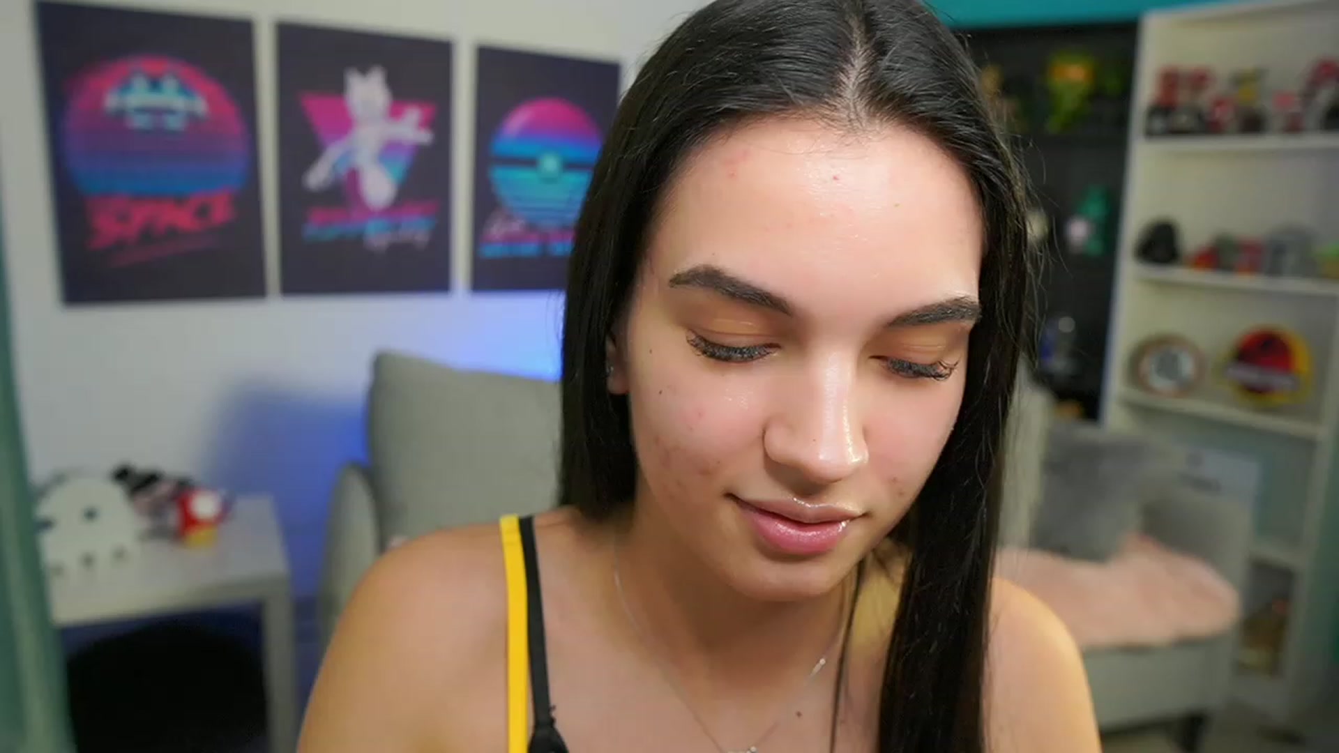 Gallery image thumbnail from Kylie_Quinn's myfreecams stream on, 02/20/2023, 21:10 image 19 of 20