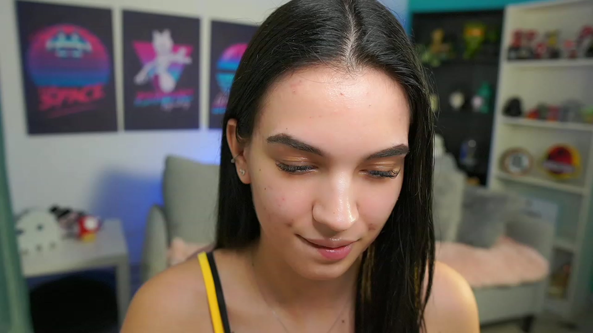 Gallery image thumbnail from Kylie_Quinn's myfreecams stream on, 02/20/2023, 21:10 image 10 of 20