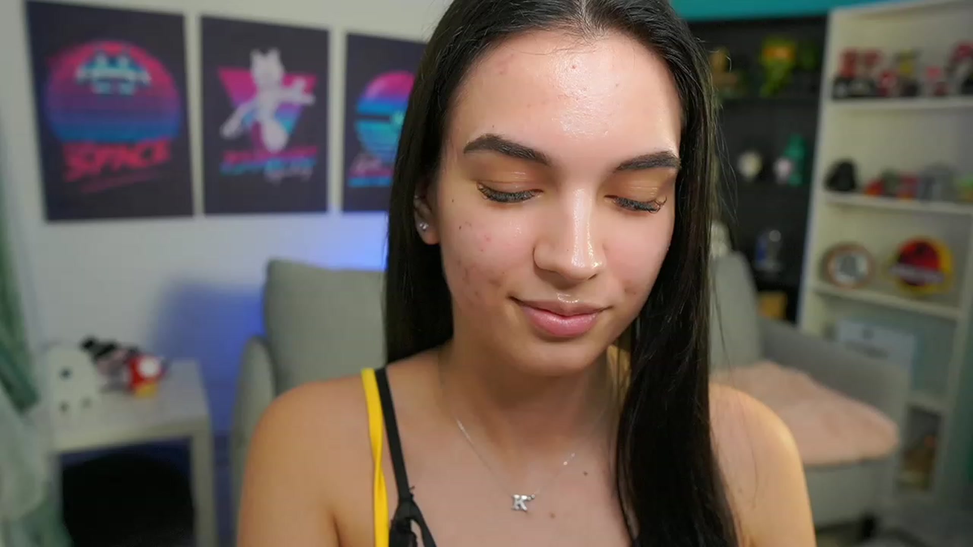 Gallery image thumbnail from Kylie_Quinn's myfreecams stream on, 02/20/2023, 22:57 image 16 of 20