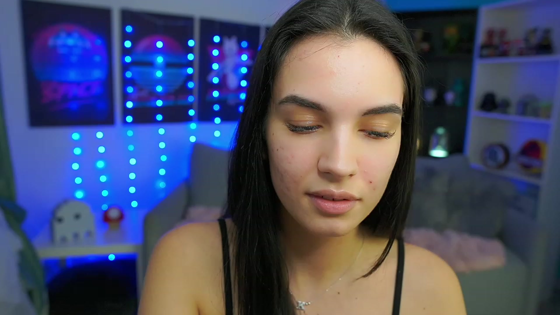 Gallery image thumbnail from Kylie_Quinn's myfreecams stream on, 02/22/2023, 11:04 image 14 of 20