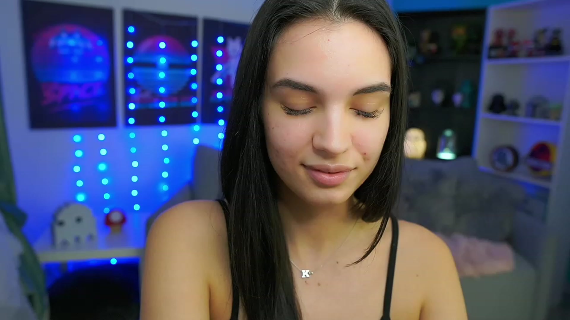 Gallery image thumbnail from Kylie_Quinn's myfreecams stream on, 02/22/2023, 11:04 image 15 of 20