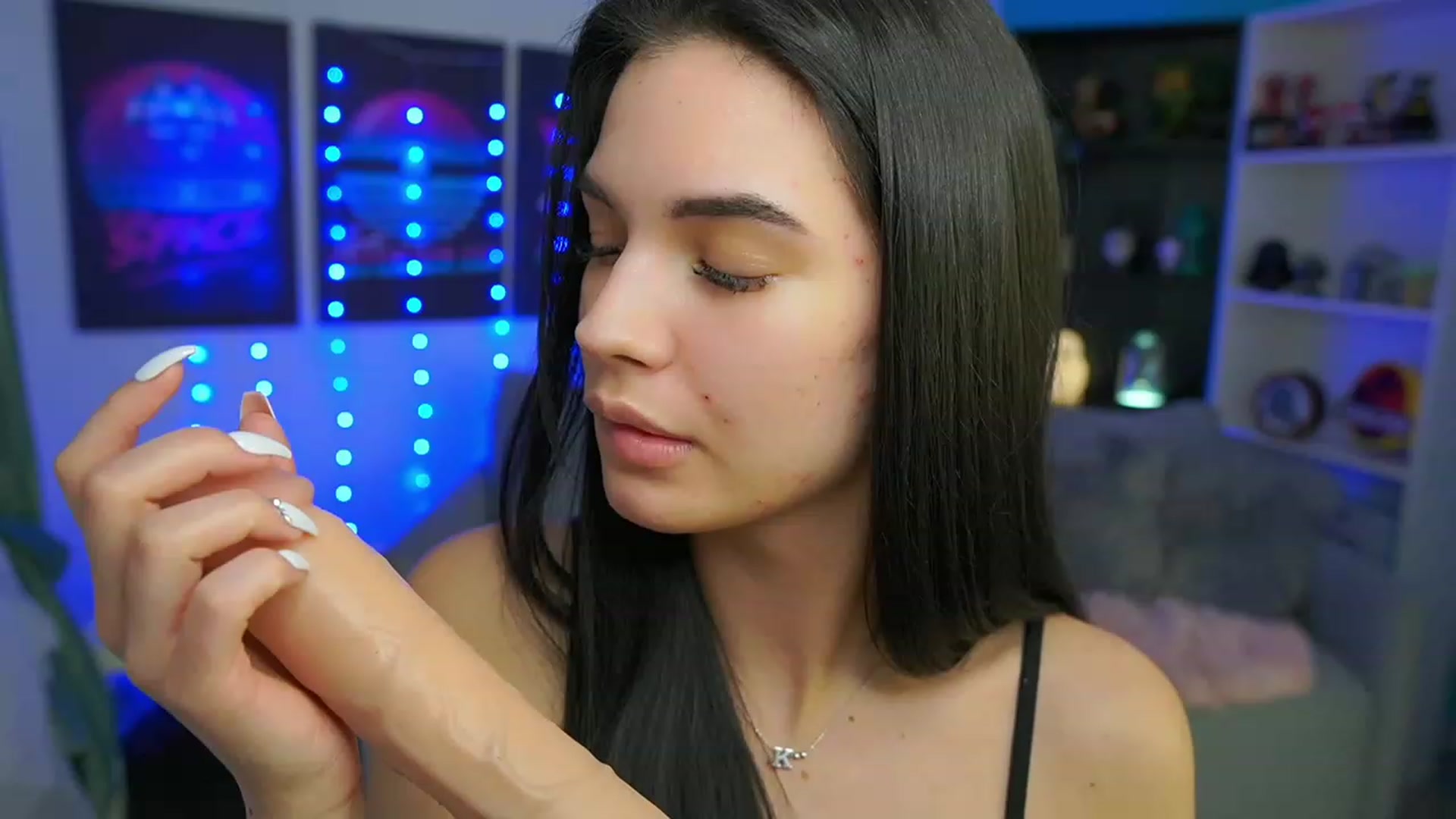 Gallery image thumbnail from Kylie_Quinn's myfreecams stream on, 02/22/2023, 11:04 image 17 of 20