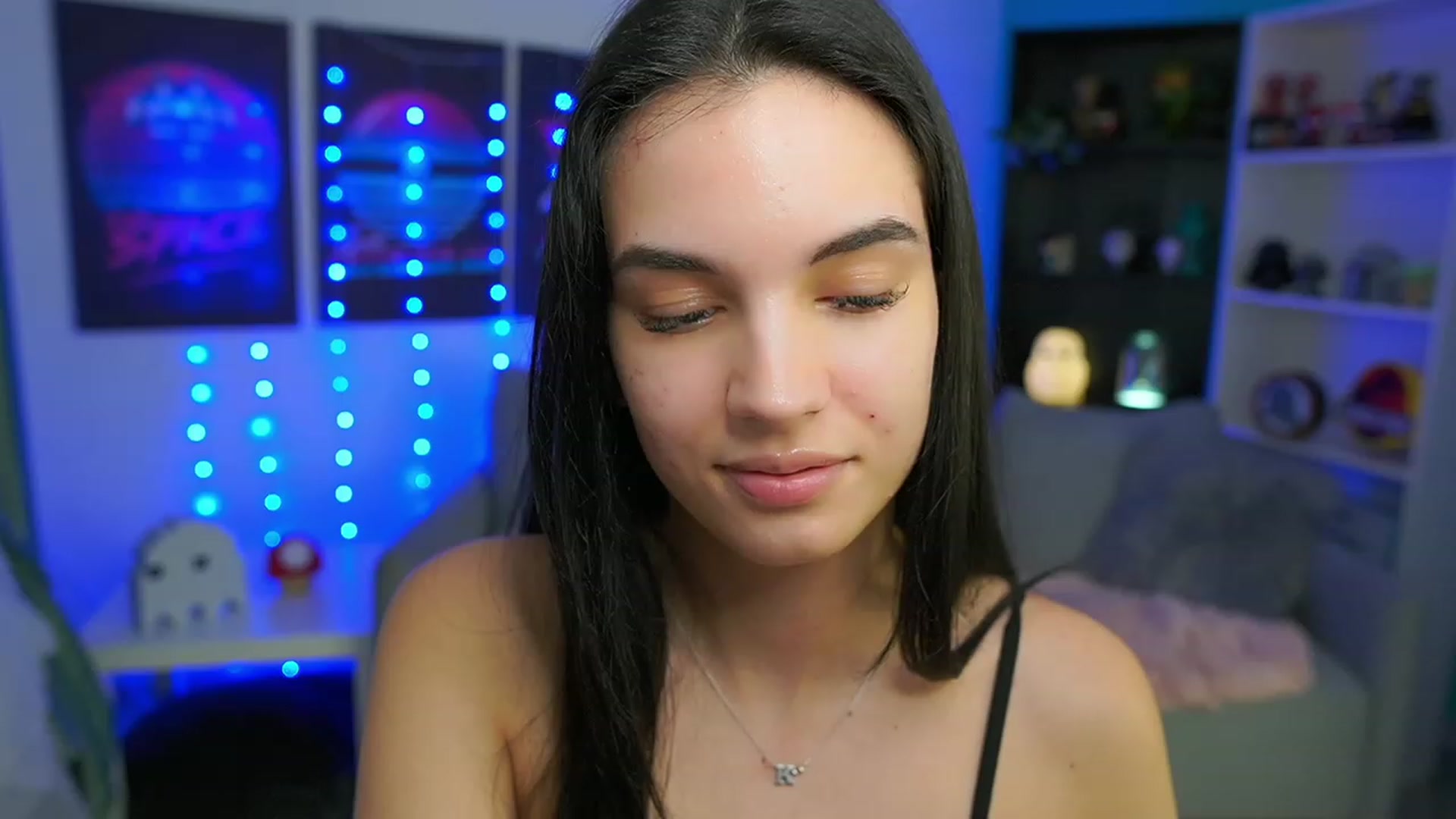 Gallery image thumbnail from Kylie_Quinn's myfreecams stream on, 02/22/2023, 13:26 image 18 of 20