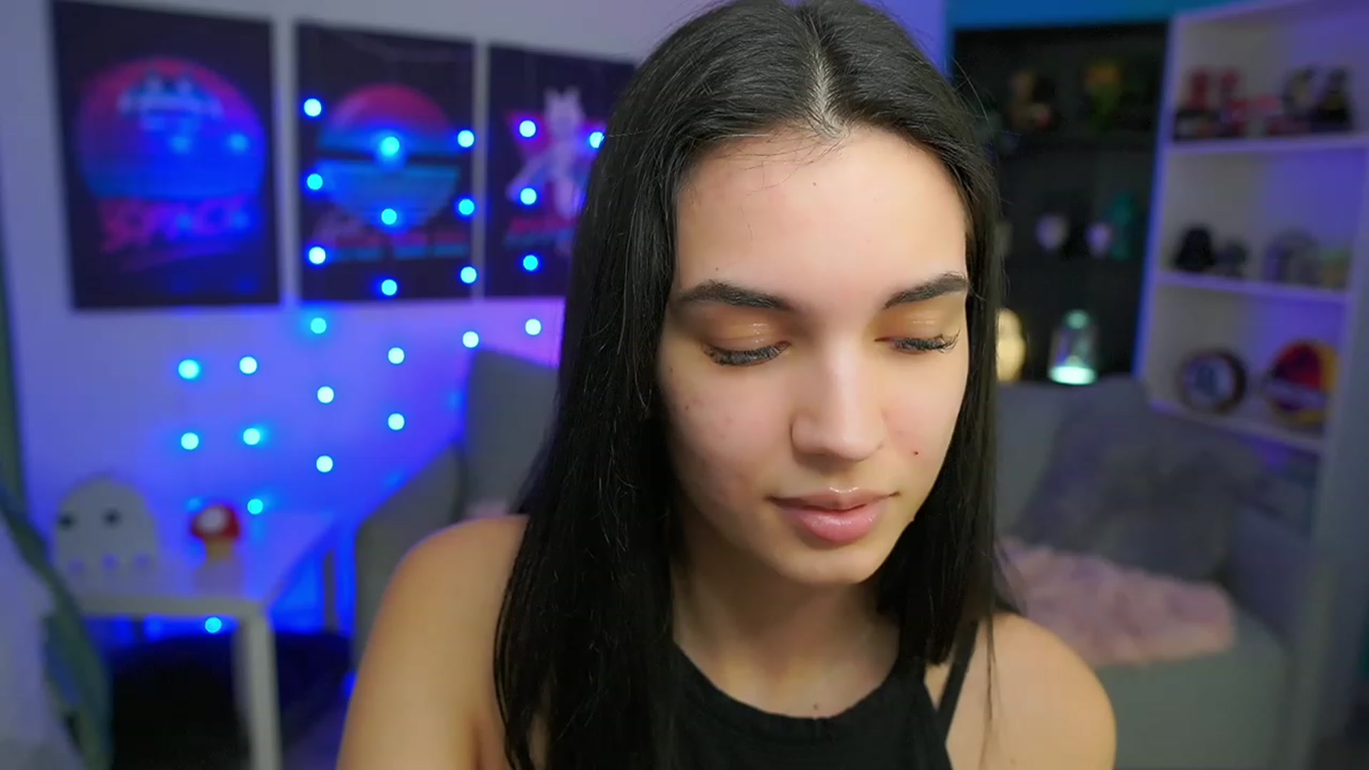 Gallery image thumbnail from Kylie_Quinn's myfreecams stream on, 02/22/2023, 16:16 image 3 of 20