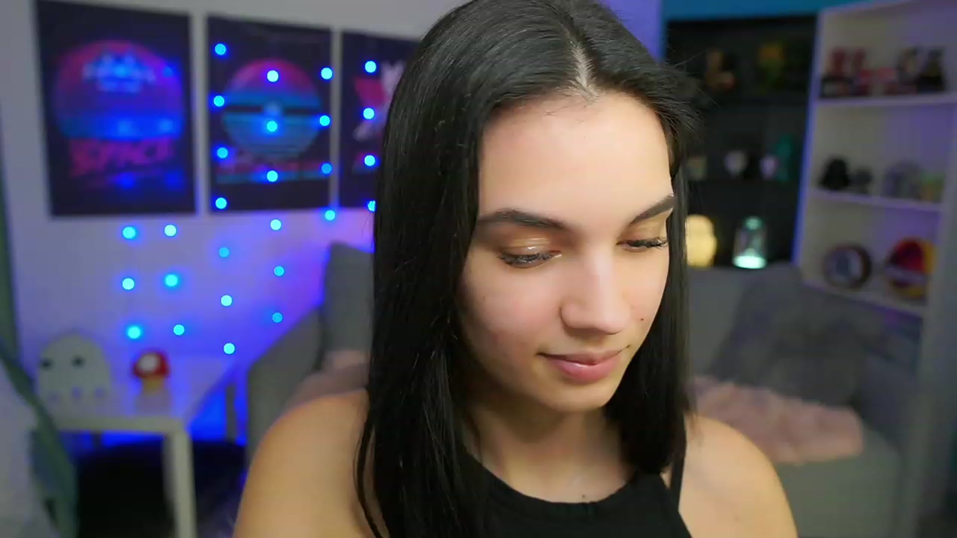 Gallery image thumbnail from Kylie_Quinn's myfreecams stream on, 02/22/2023, 16:16 image 8 of 20
