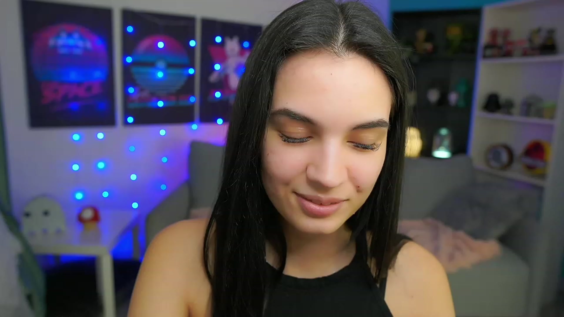 Gallery image thumbnail from Kylie_Quinn's myfreecams stream on, 02/22/2023, 16:16 image 16 of 20