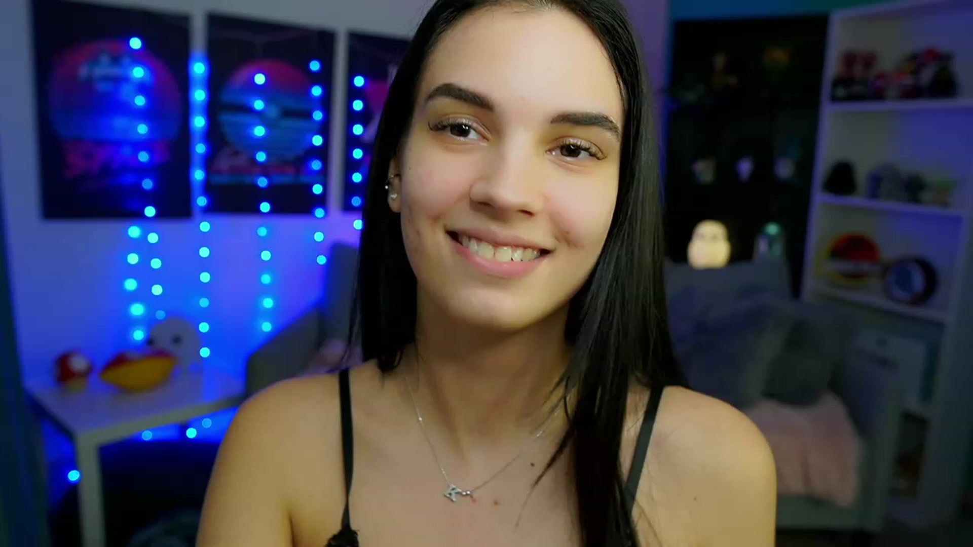 Gallery image thumbnail from Kylie_Quinn's myfreecams stream on, 02/23/2023, 23:25 image 16 of 20