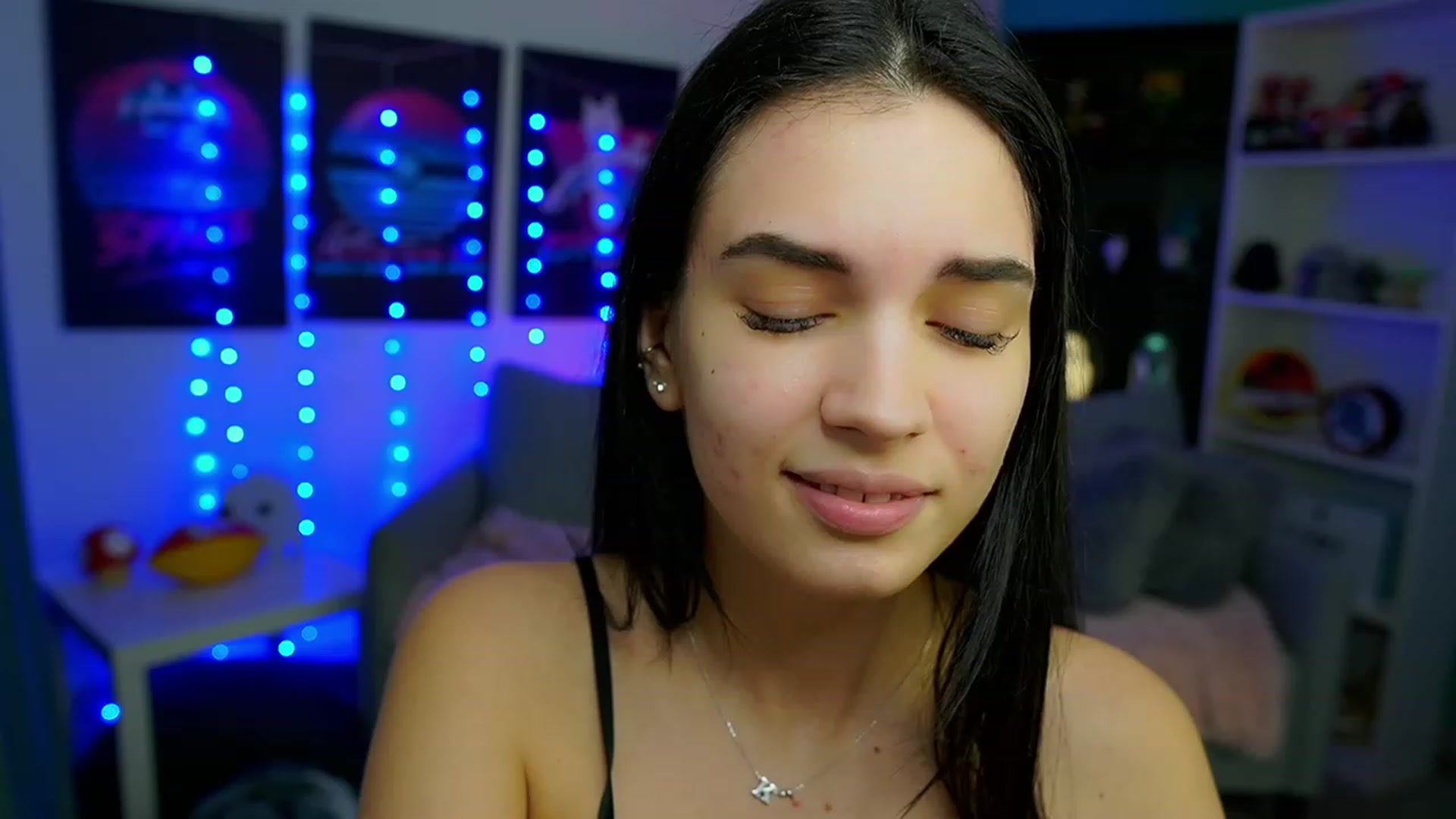 Gallery image thumbnail from Kylie_Quinn's myfreecams stream on, 02/23/2023, 23:25 image 18 of 20
