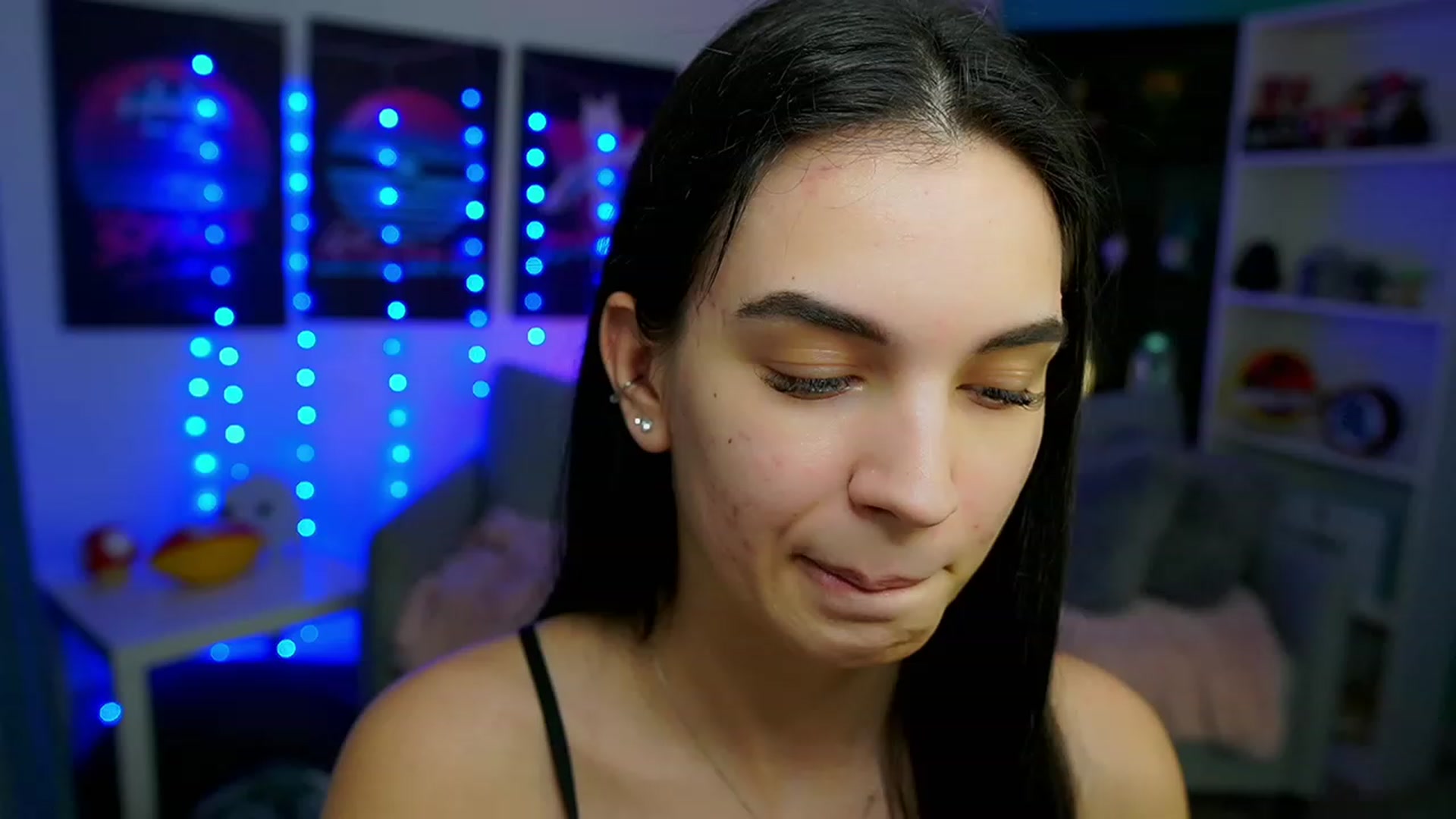 Gallery image thumbnail from Kylie_Quinn's myfreecams stream on, 02/23/2023, 23:25 image 3 of 20
