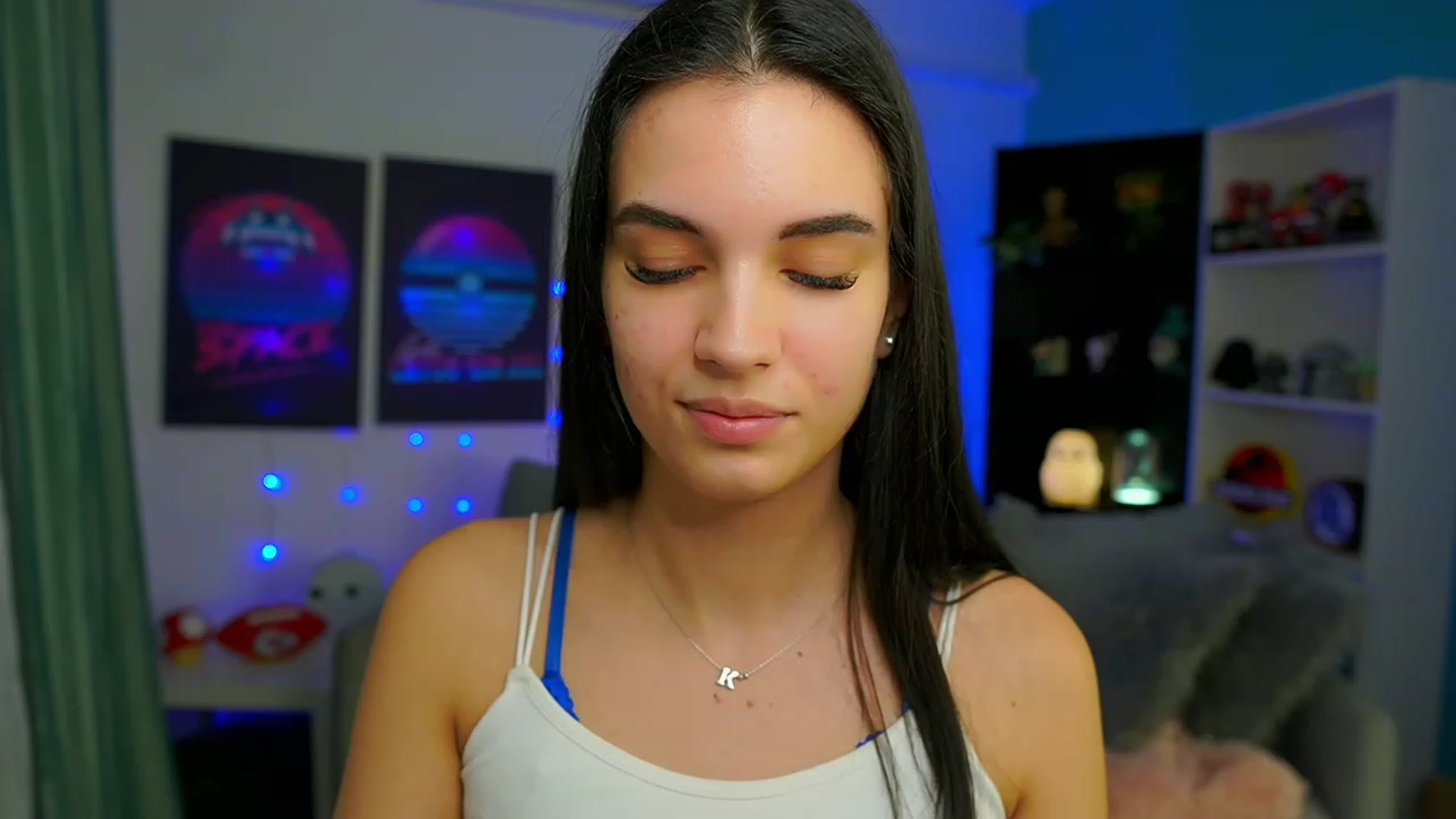 Gallery image thumbnail from Kylie_Quinn's myfreecams stream on, 02/24/2023, 21:46 image 15 of 20