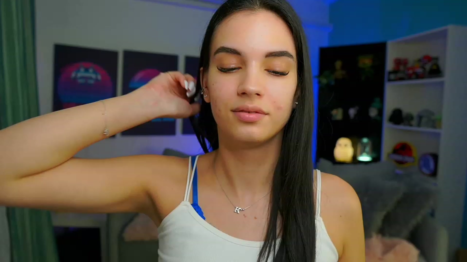 Gallery image thumbnail from Kylie_Quinn's myfreecams stream on, 02/24/2023, 23:03 image 14 of 20