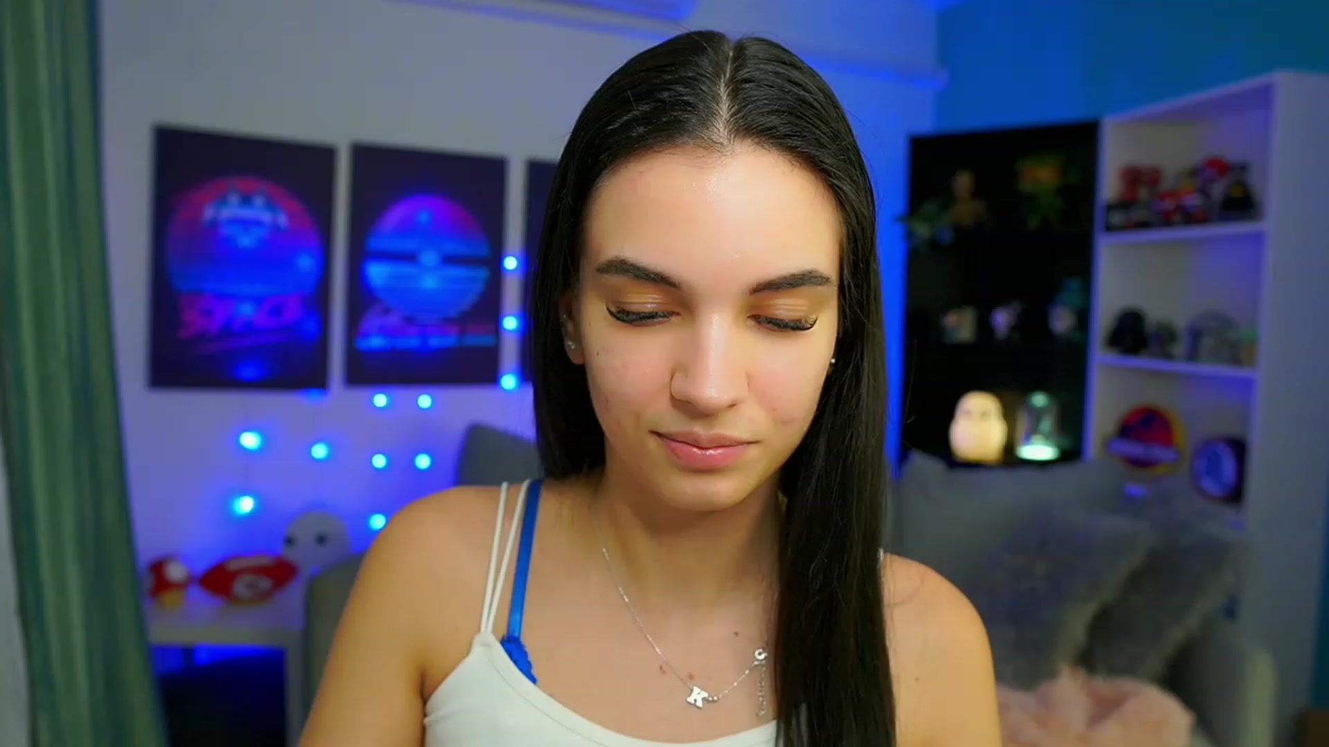 Gallery image thumbnail from Kylie_Quinn's myfreecams stream on, 02/25/2023, 24:17 image 4 of 20
