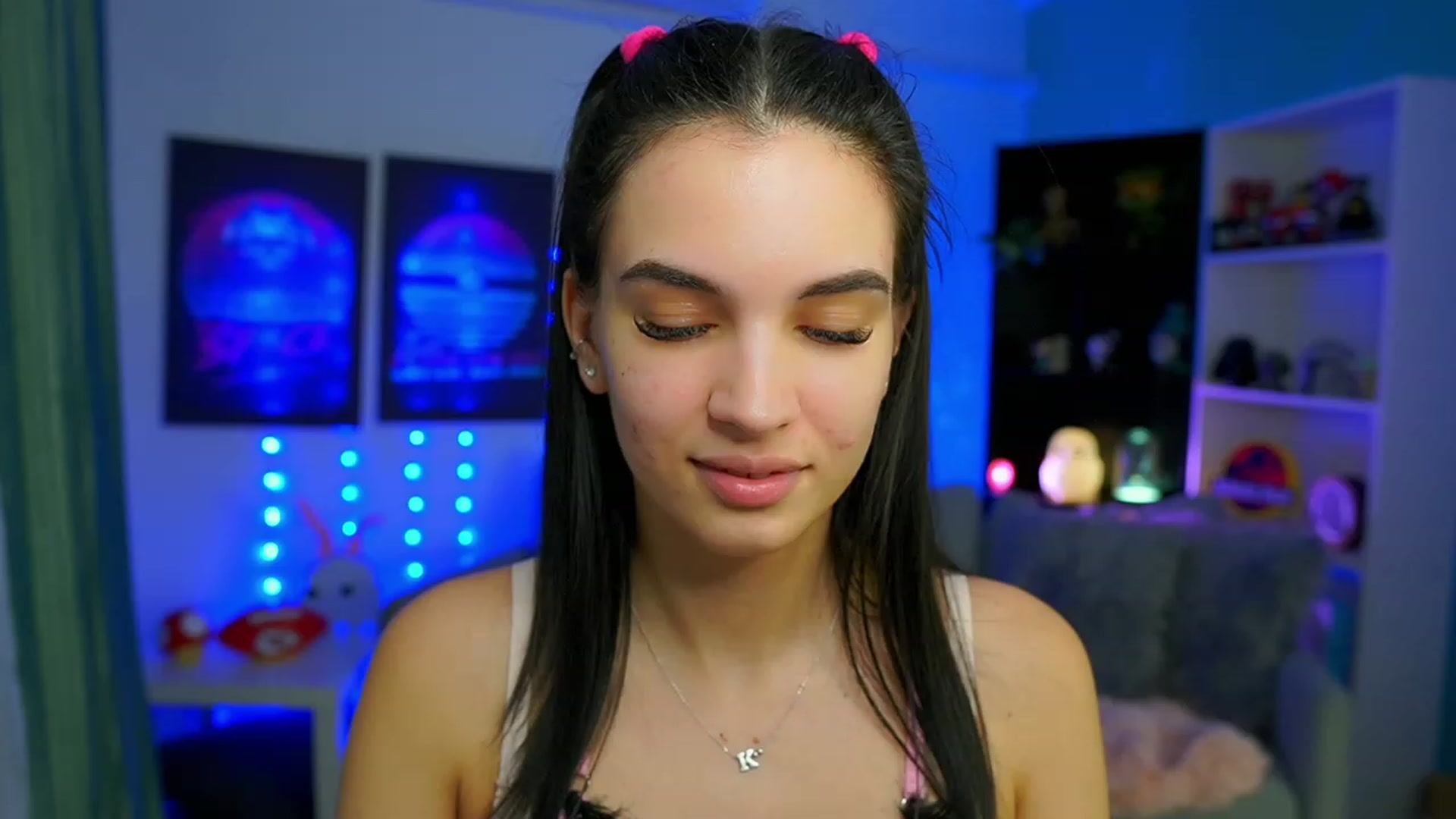 Gallery image thumbnail from Kylie_Quinn's myfreecams stream on, 02/25/2023, 10:46 image 11 of 20