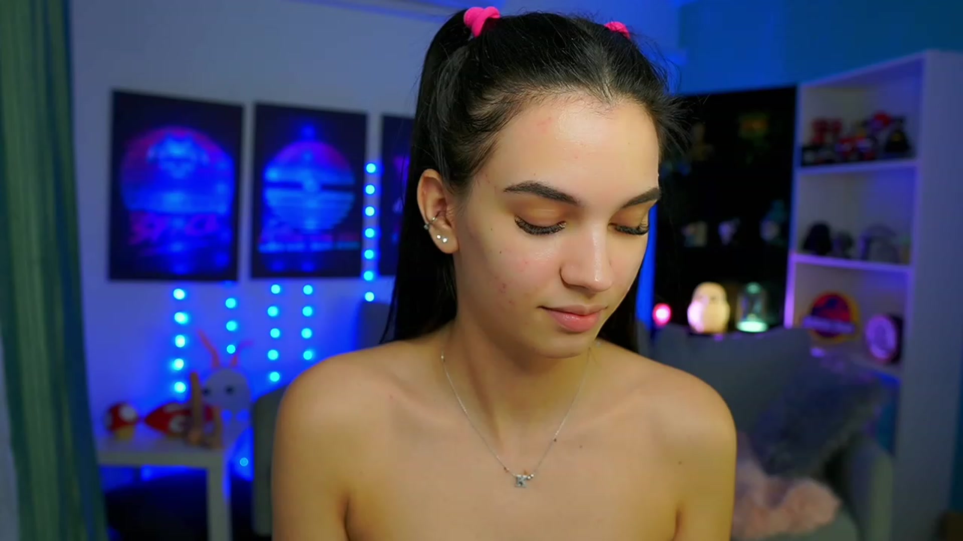 Gallery image thumbnail from Kylie_Quinn's myfreecams stream on, 02/25/2023, 10:46 image 1 of 20