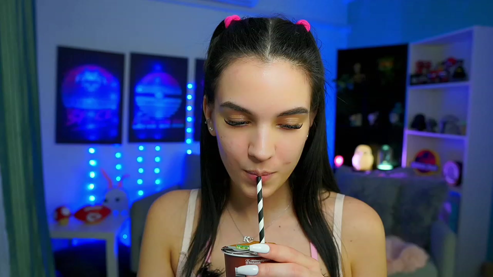Gallery image thumbnail from Kylie_Quinn's myfreecams stream on, 02/25/2023, 12:46 image 10 of 20