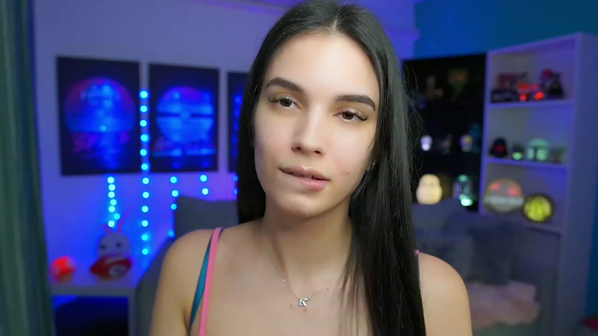 Gallery image thumbnail from Kylie_Quinn's myfreecams stream on, 02/26/2023, 23:02 image 20 of 20