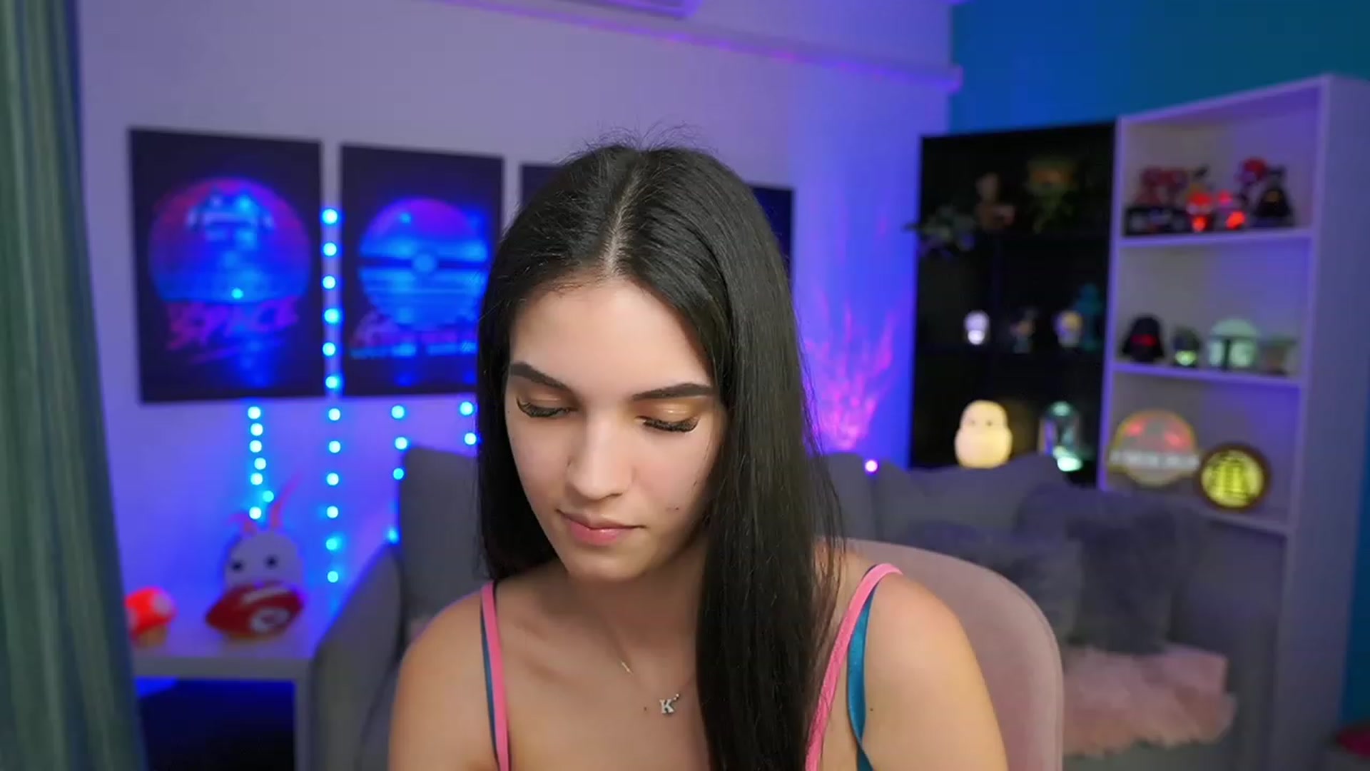 Gallery image thumbnail from Kylie_Quinn's myfreecams stream on, 02/27/2023, 24:03 image 20 of 20
