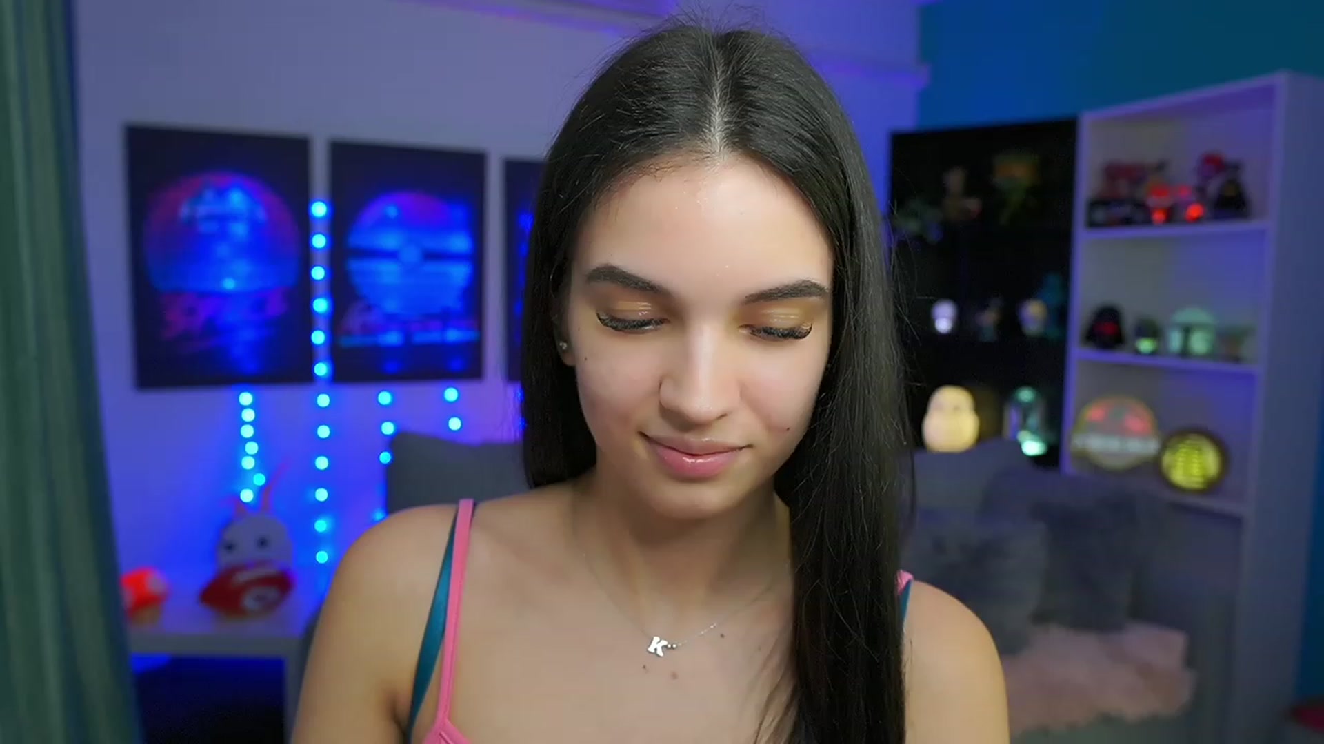 Gallery image thumbnail from Kylie_Quinn's myfreecams stream on, 02/27/2023, 24:03 image 15 of 20