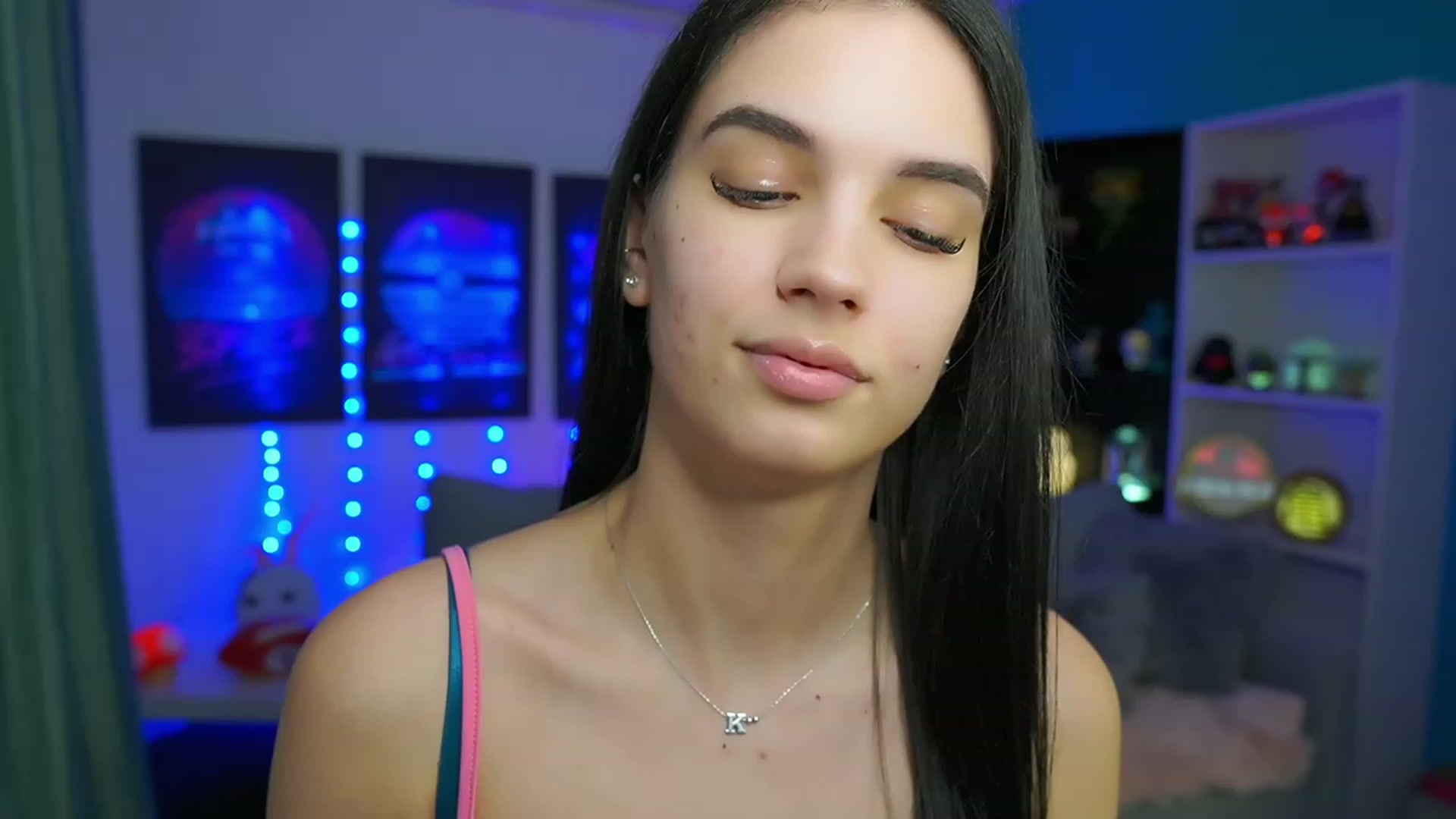 Gallery image thumbnail from Kylie_Quinn's myfreecams stream on, 02/27/2023, 24:03 image 10 of 20