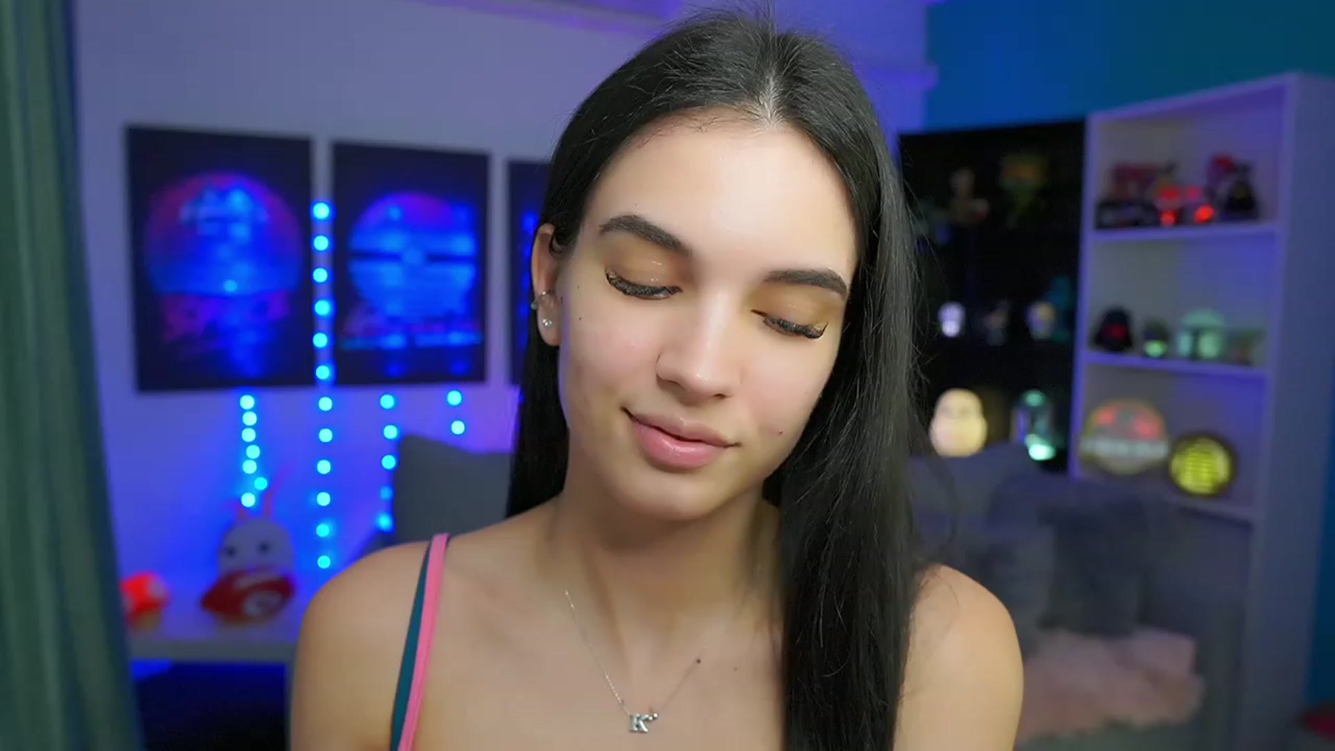 Gallery image thumbnail from Kylie_Quinn's myfreecams stream on, 02/27/2023, 24:56 image 12 of 20