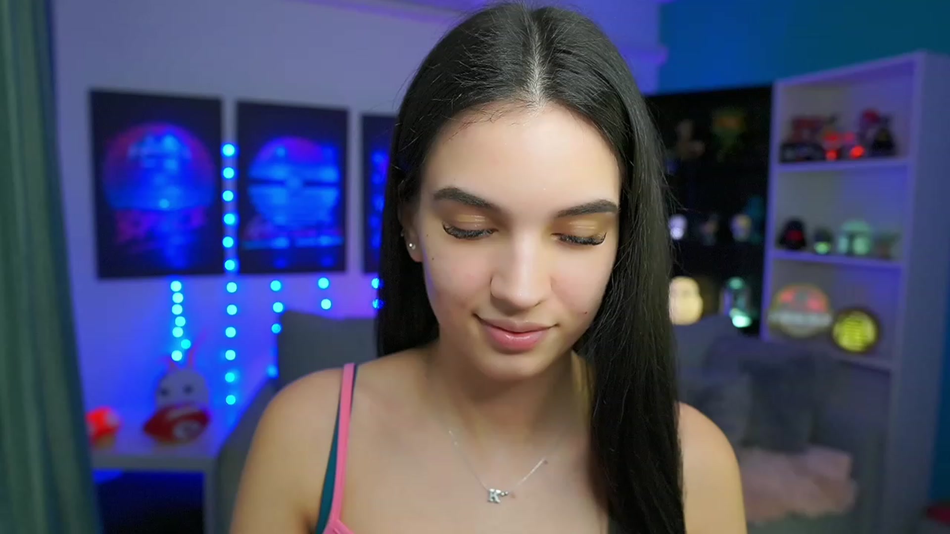 Gallery image thumbnail from Kylie_Quinn's myfreecams stream on, 02/27/2023, 24:56 image 6 of 20