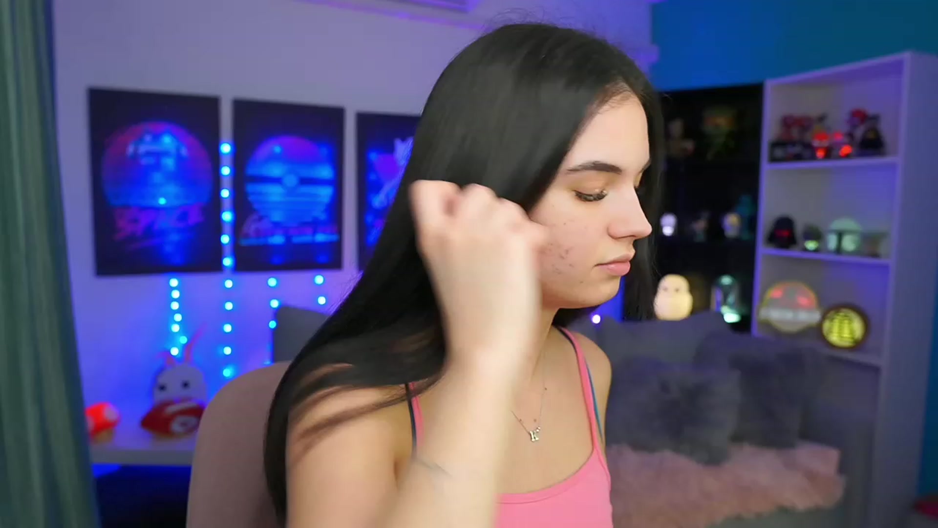 Gallery image thumbnail from Kylie_Quinn's myfreecams stream on, 02/27/2023, 24:56 image 4 of 20