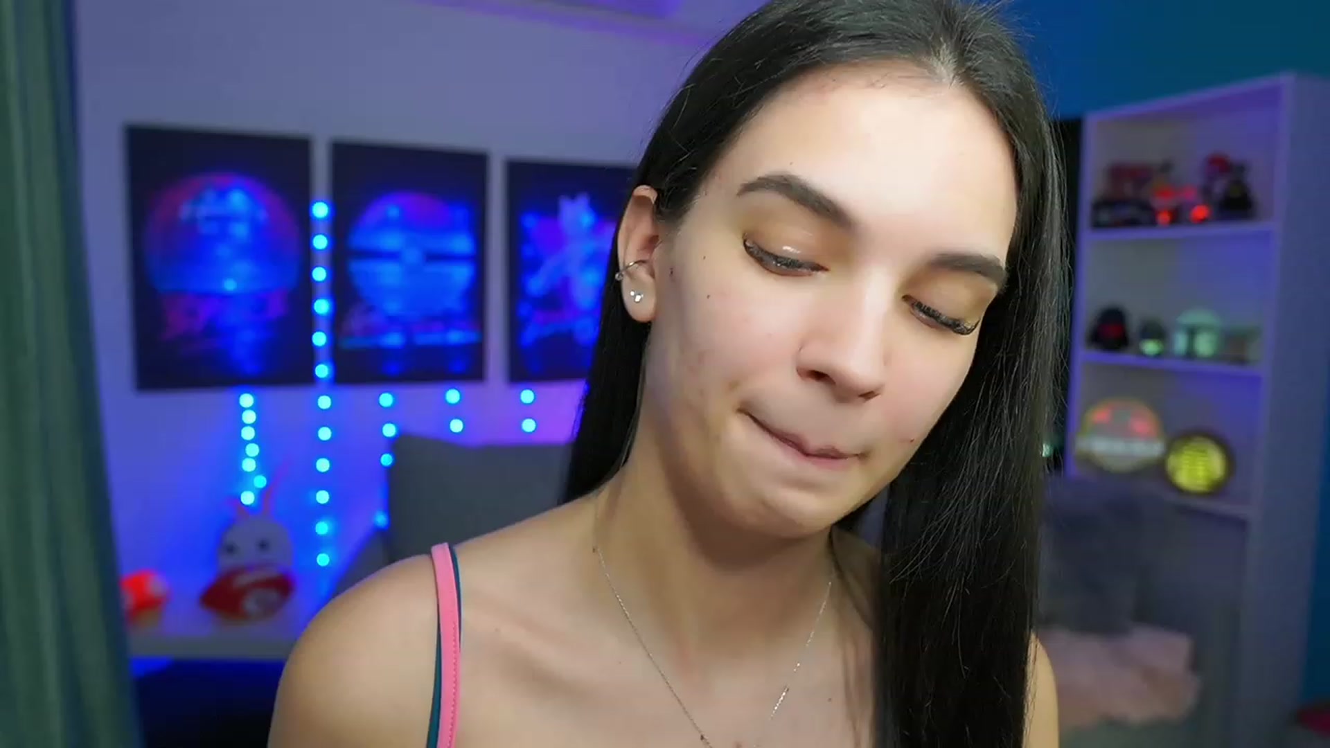 Gallery image thumbnail from Kylie_Quinn's myfreecams stream on, 02/27/2023, 24:56 image 5 of 20