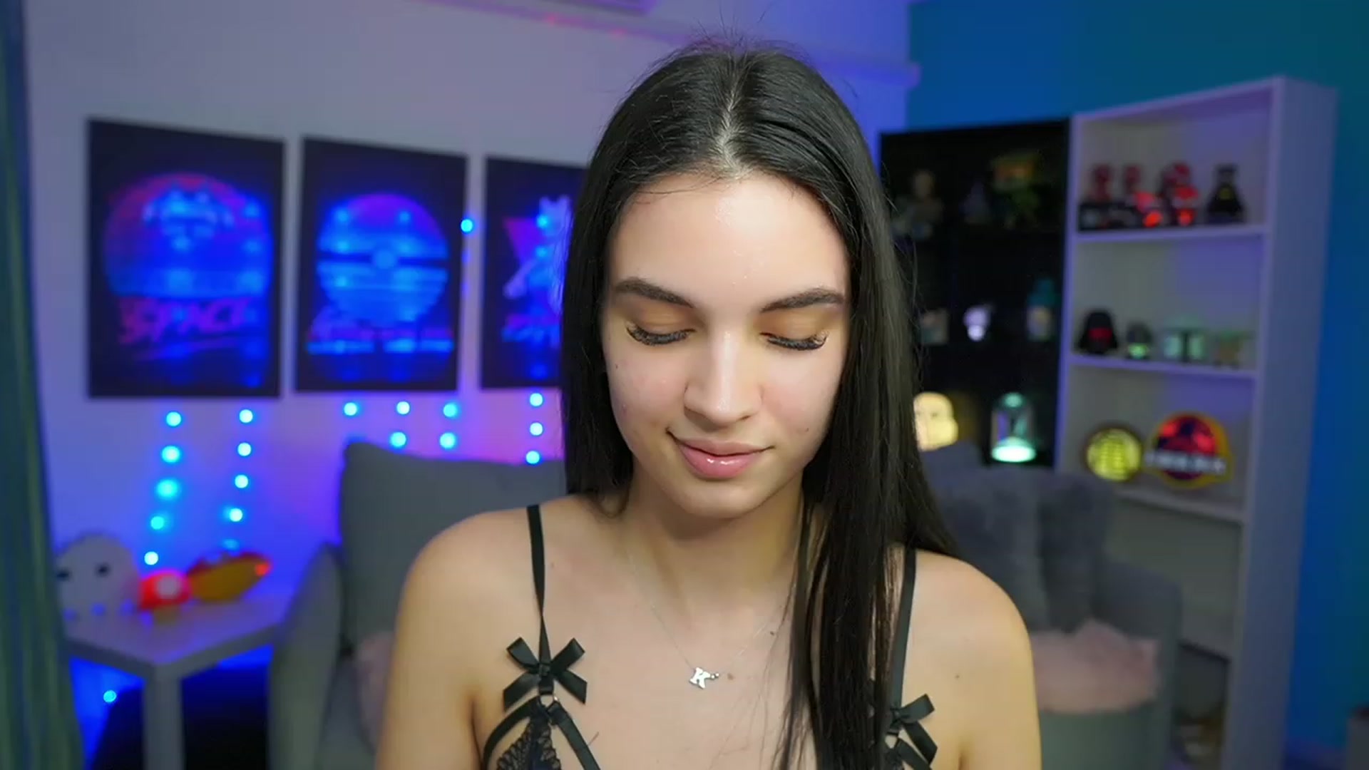 Gallery image thumbnail from Kylie_Quinn's myfreecams stream on, 02/28/2023, 23:08 image 16 of 20