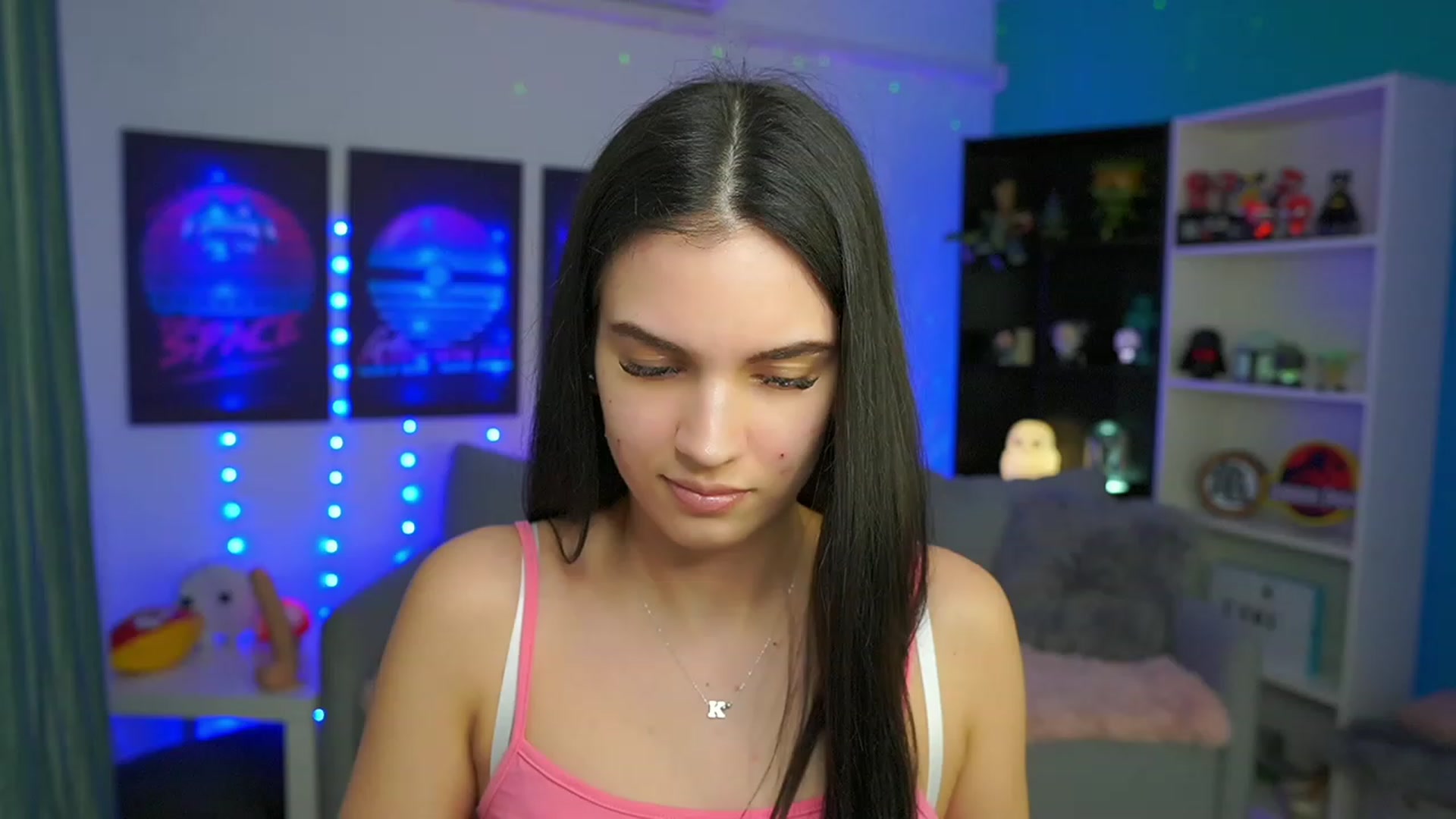 Gallery image thumbnail from Kylie_Quinn's myfreecams stream on, 03/05/2023, 24:33 image 5 of 20